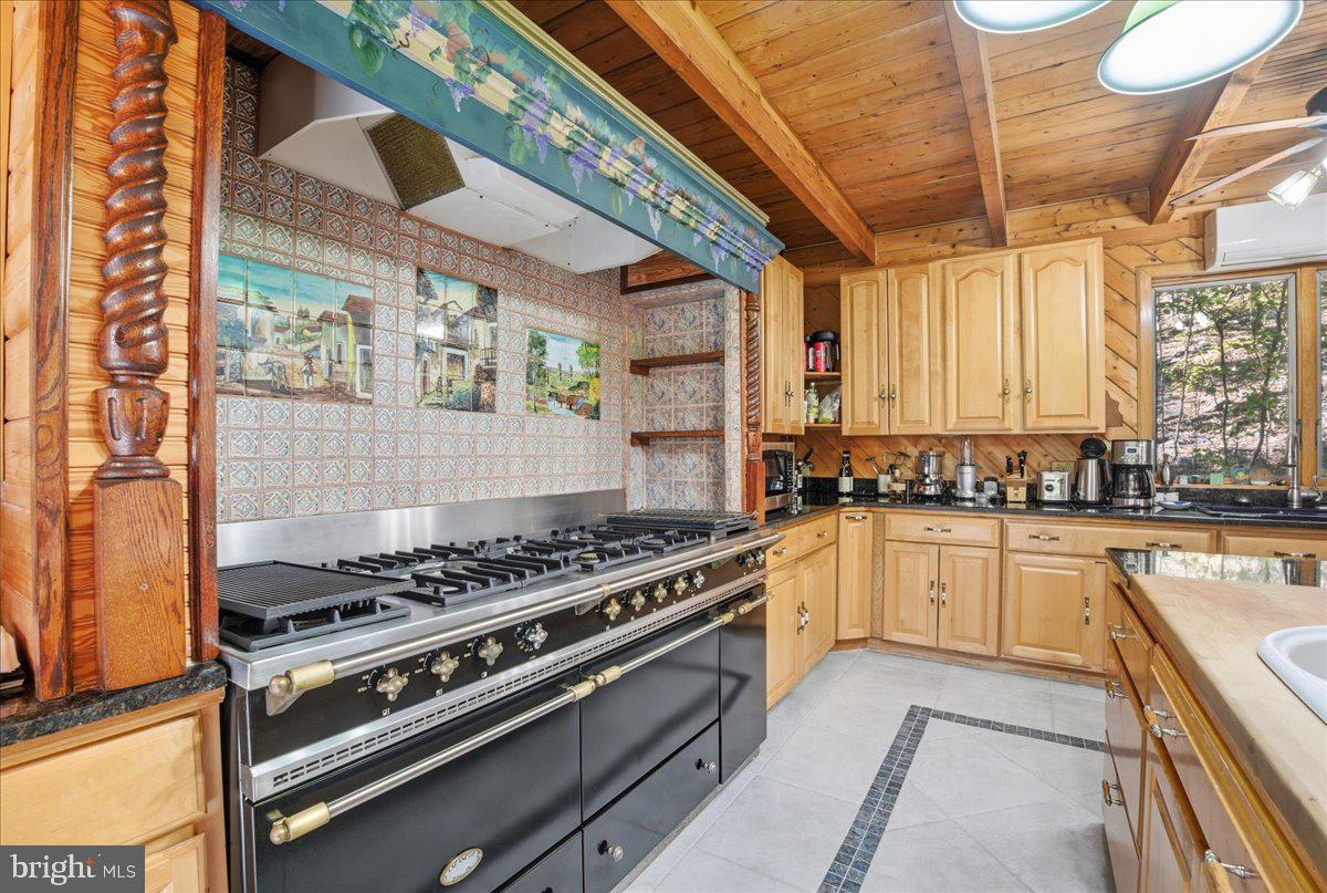 LAKE HAUTO - Residential