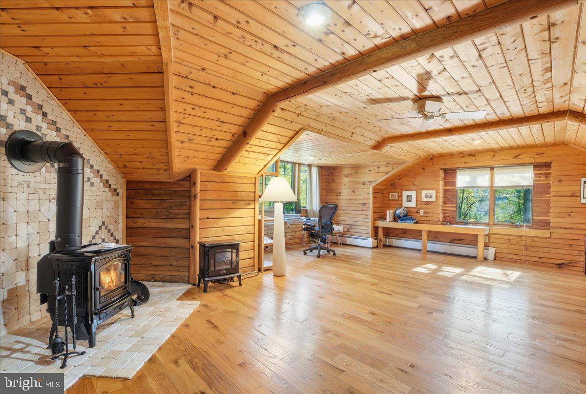 LAKE HAUTO - Residential