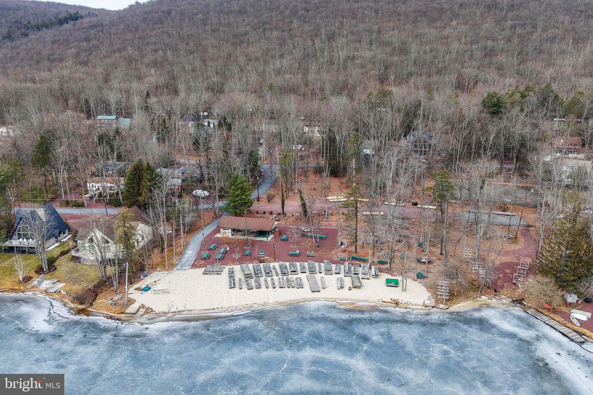 LAKE HAUTO - Residential