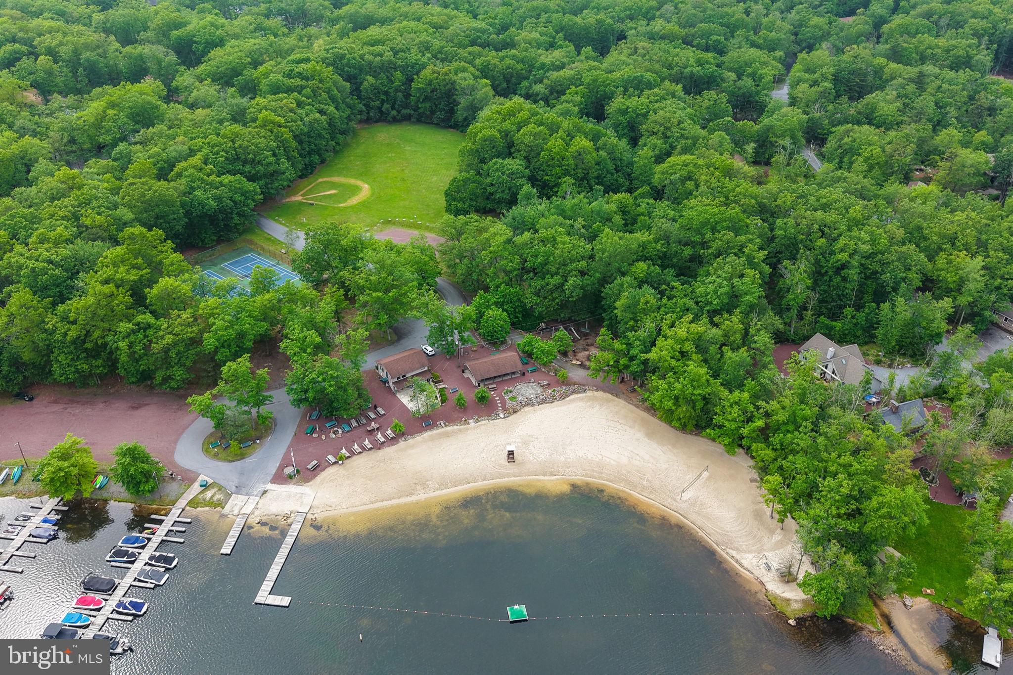 LAKE HAUTO - Residential