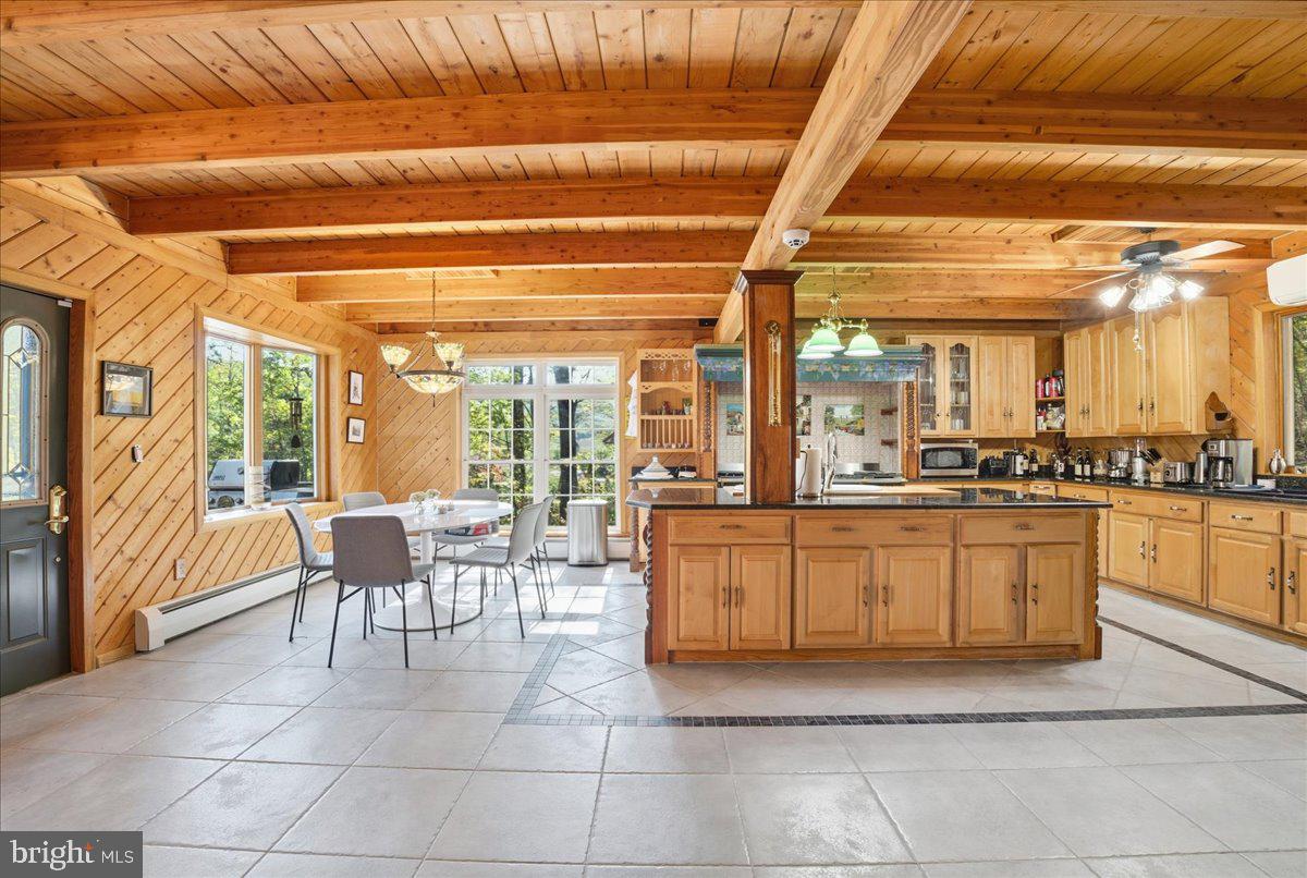 LAKE HAUTO - Residential