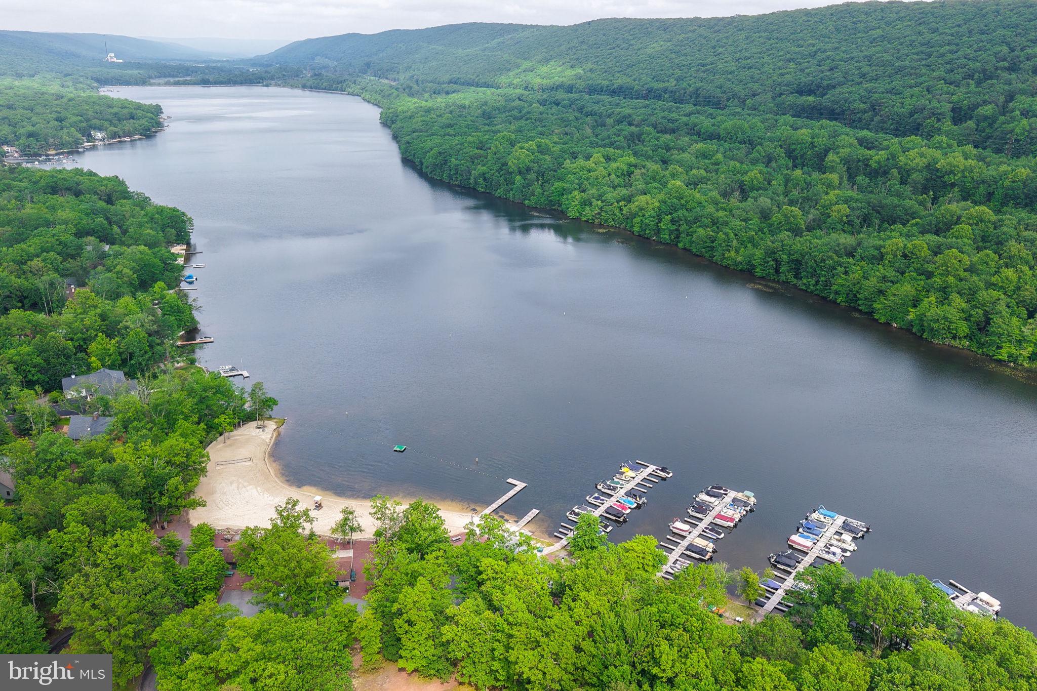 LAKE HAUTO - Residential