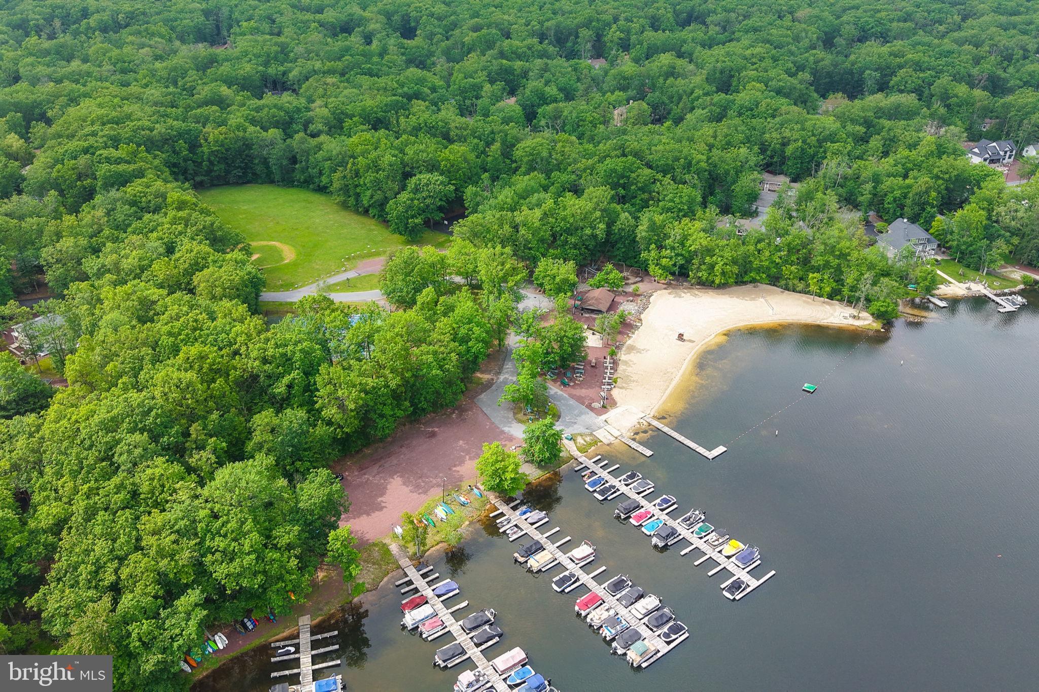 LAKE HAUTO - Residential