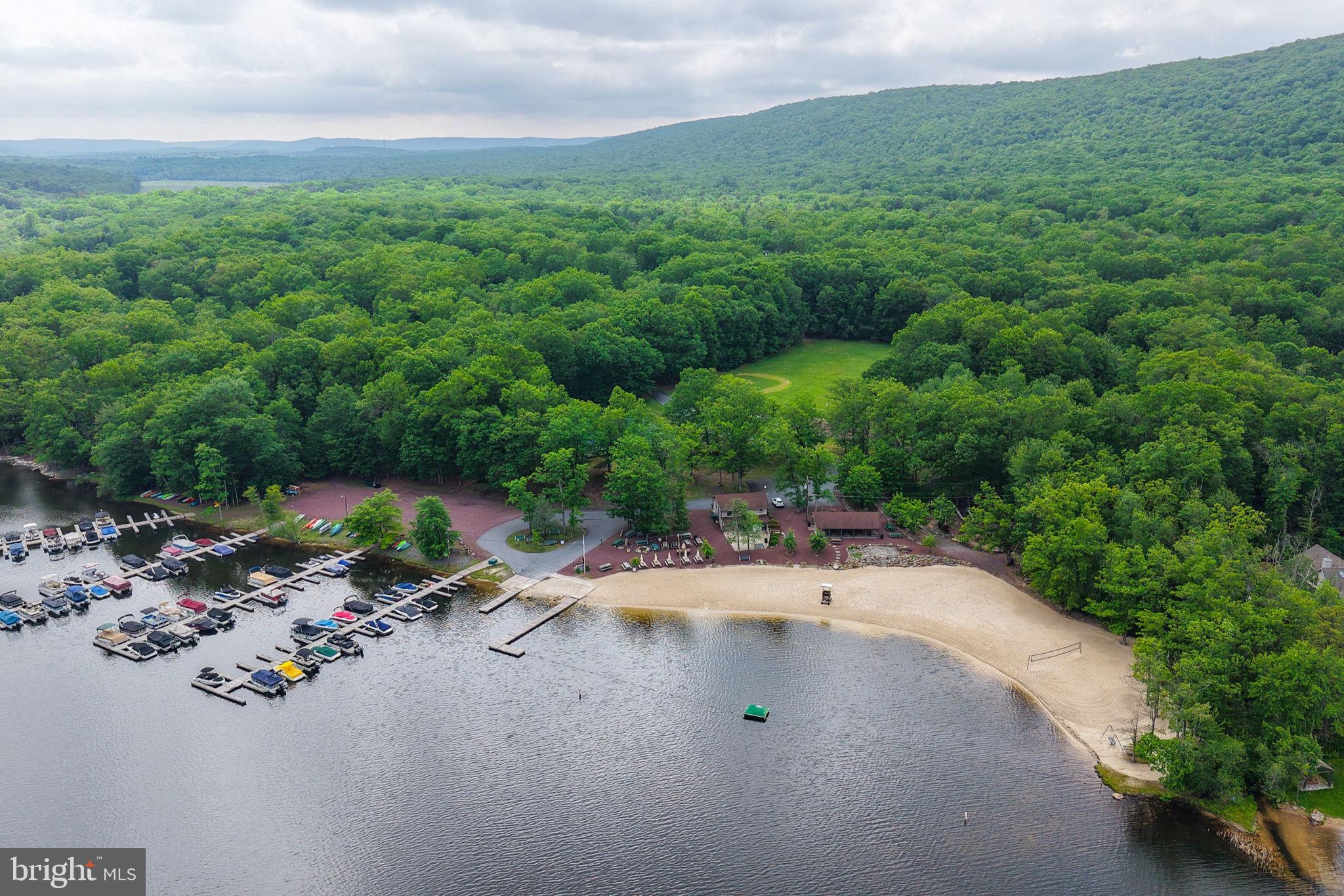 LAKE HAUTO - Residential