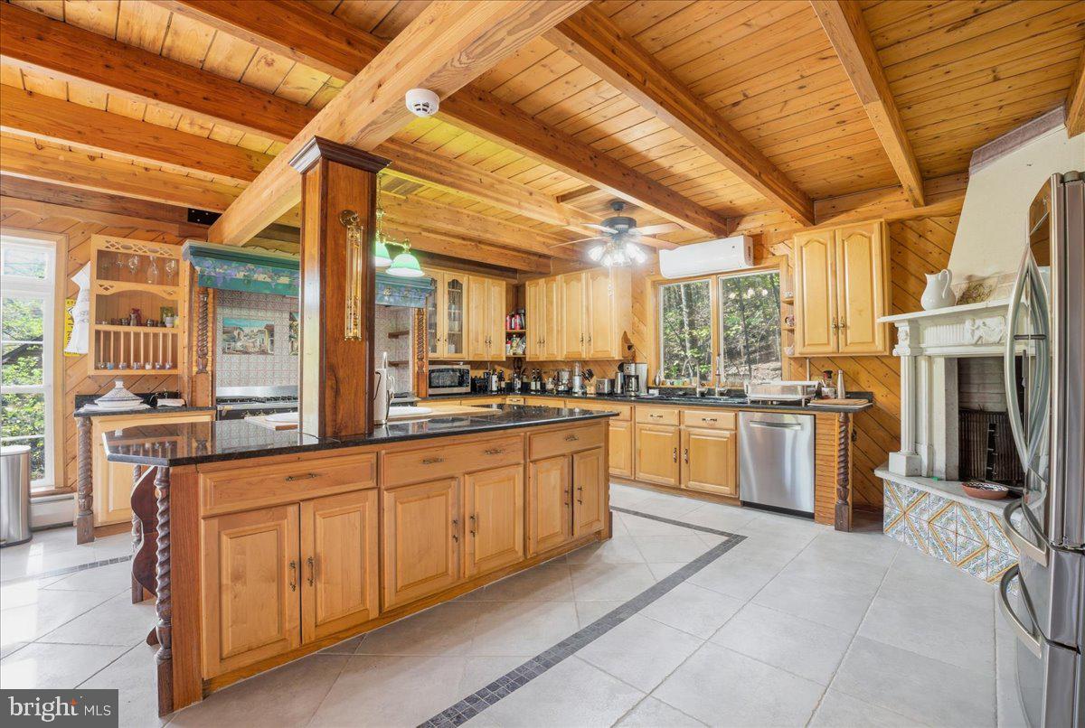 LAKE HAUTO - Residential