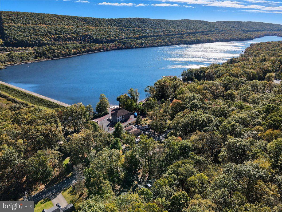 LAKE HAUTO - Residential