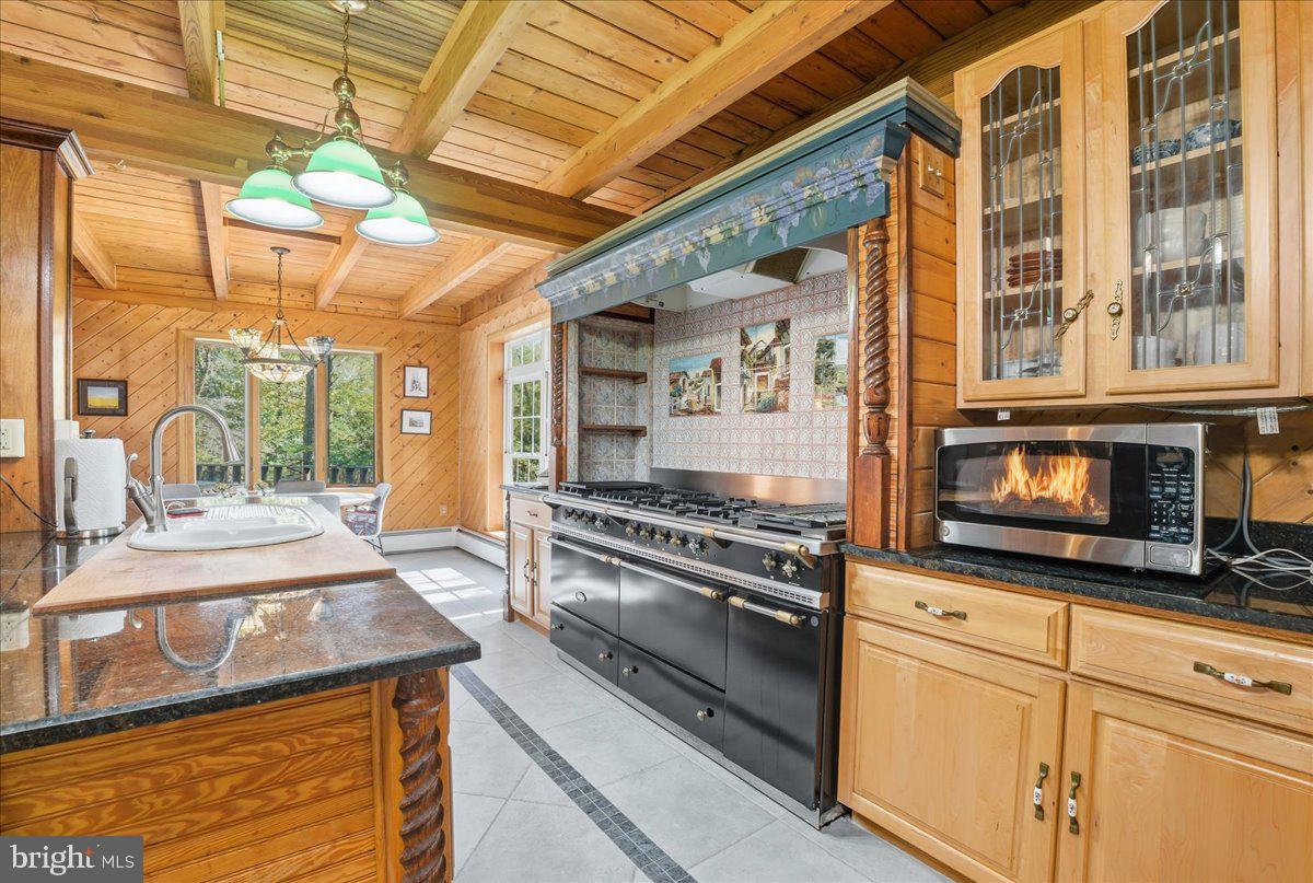 LAKE HAUTO - Residential