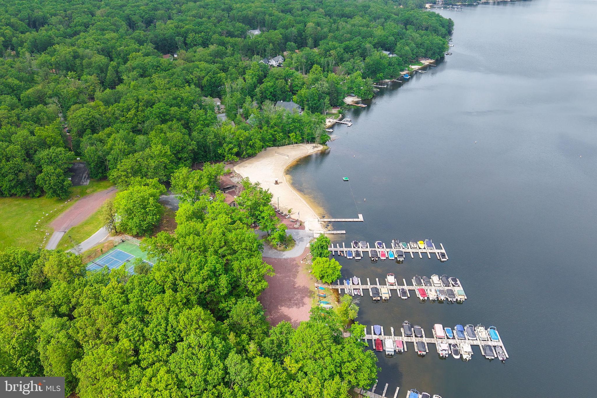 LAKE HAUTO - Residential