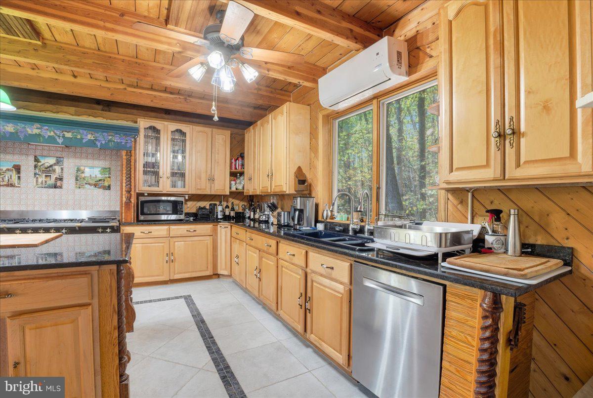 LAKE HAUTO - Residential