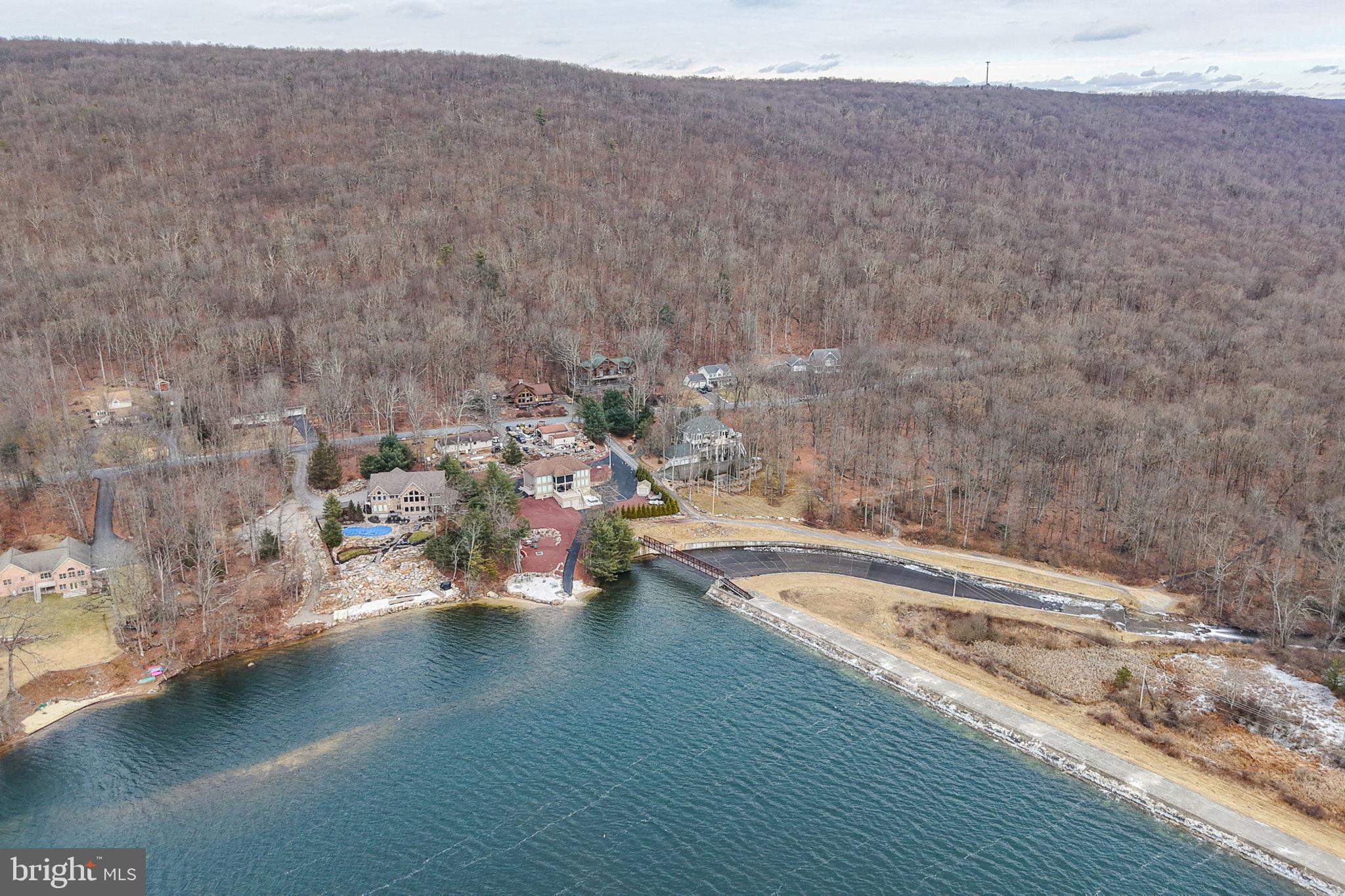 LAKE HAUTO - Residential