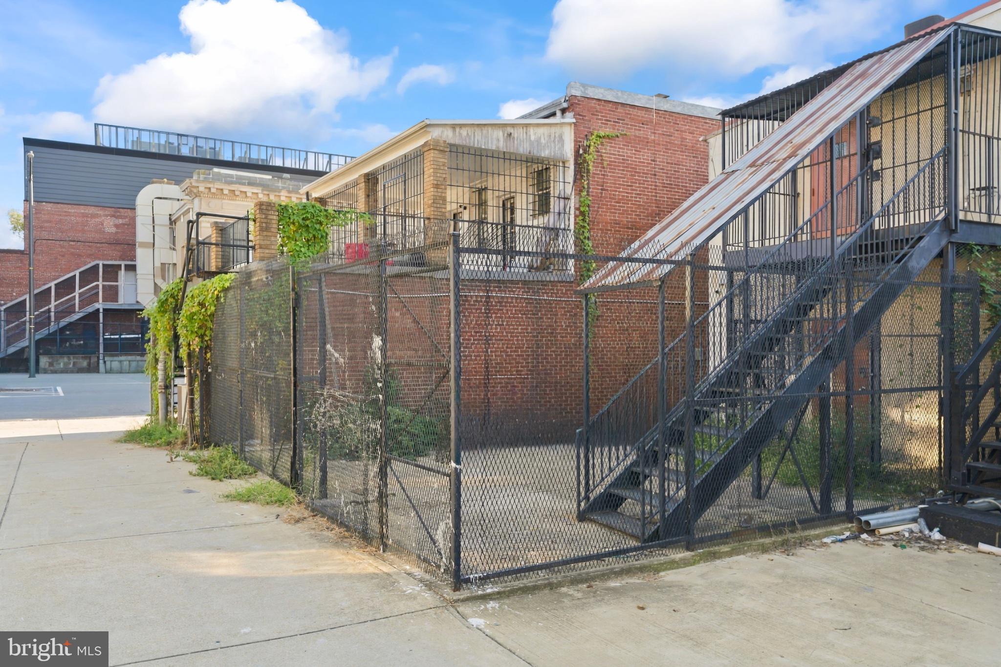 1930 MARTIN LUTHER KING JR AVENUE SE