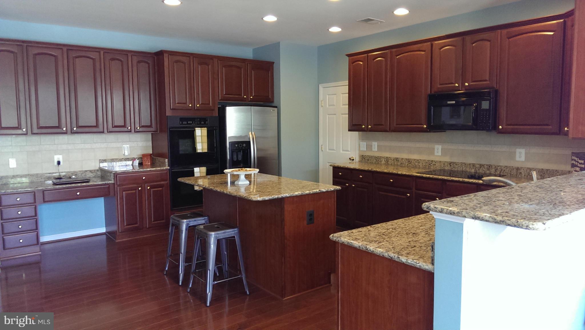 HIRST FARM - Residential