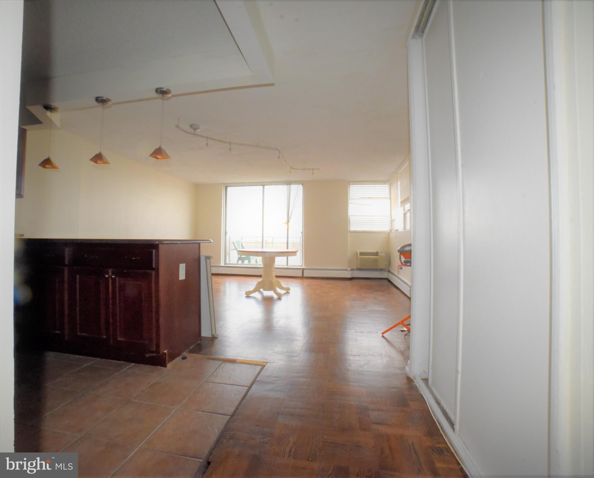 RADNOR HOUSE - Residential