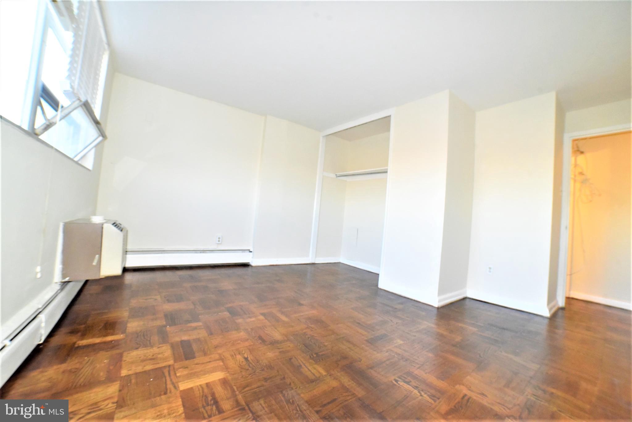 RADNOR HOUSE - Residential