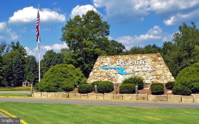 L #422 SECTION 25 CORNER OF CALABASH CT AND DEVILS KAY CT