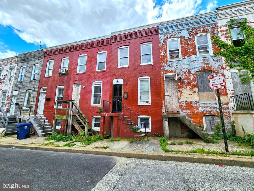 ONLINE AUCTION: Bidding begins 6/9/2025 @ 10:00 AM. Bidding ends 6/11/2025 @ 11:50 AM. List Price is Suggested Opening Bid. Deposit: $5,000. 2 Story Townhouse located in the Mondawmin area. BLOCKS to Coppin State University. JUST MINUTES to Druid Hill Park & the Penn-North Metro Station. Easy access to major traffic artery W North Ave.