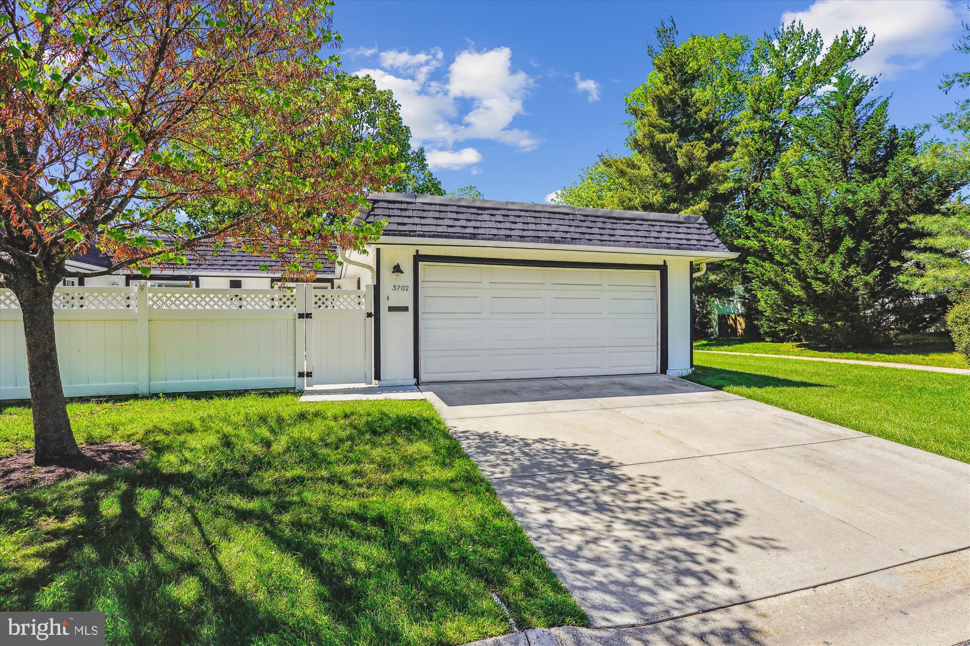 ROSSMOOR MUTUAL #13 - Residential