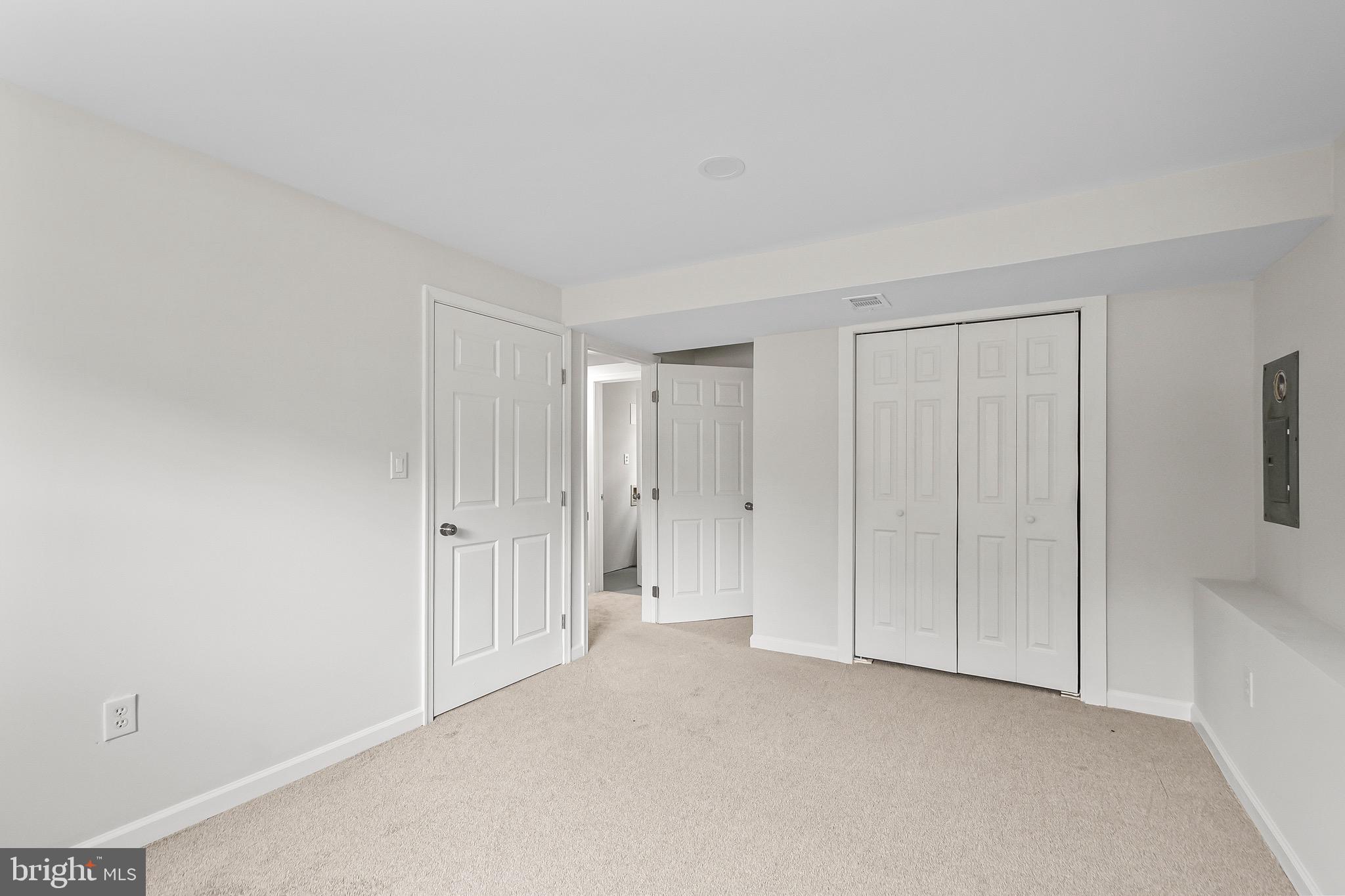 LYNNBROOK SUB - Residential