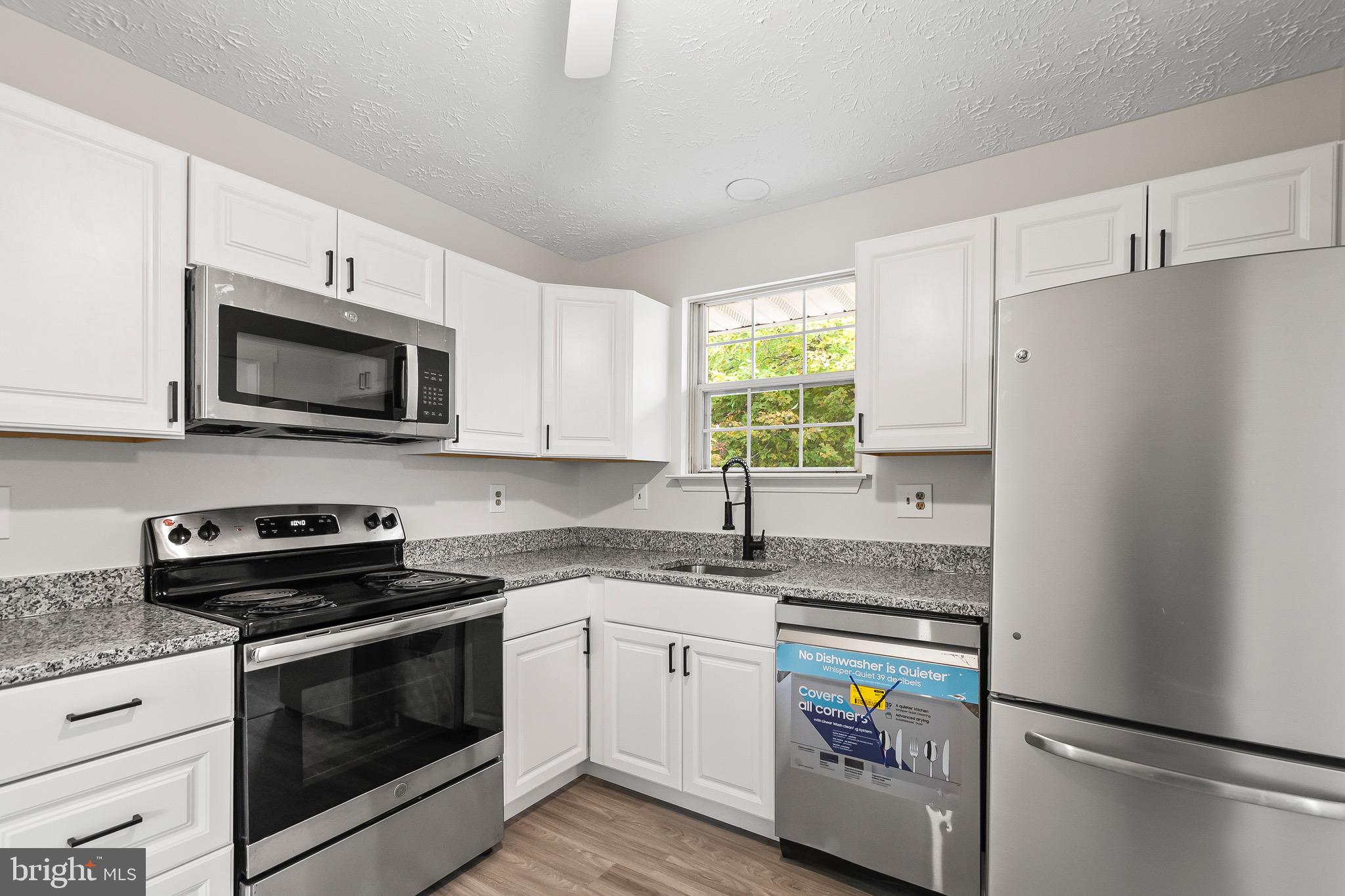 LYNNBROOK SUB - Residential