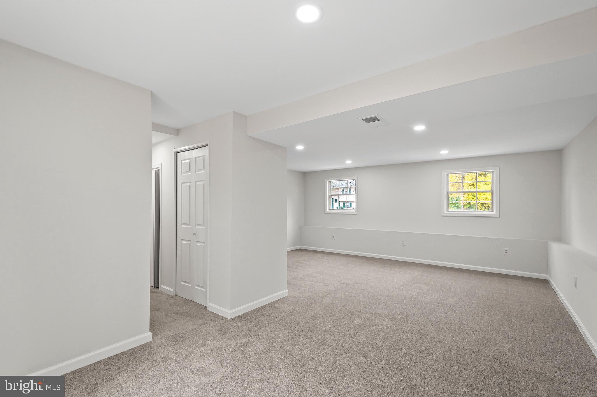 LYNNBROOK SUB - Residential