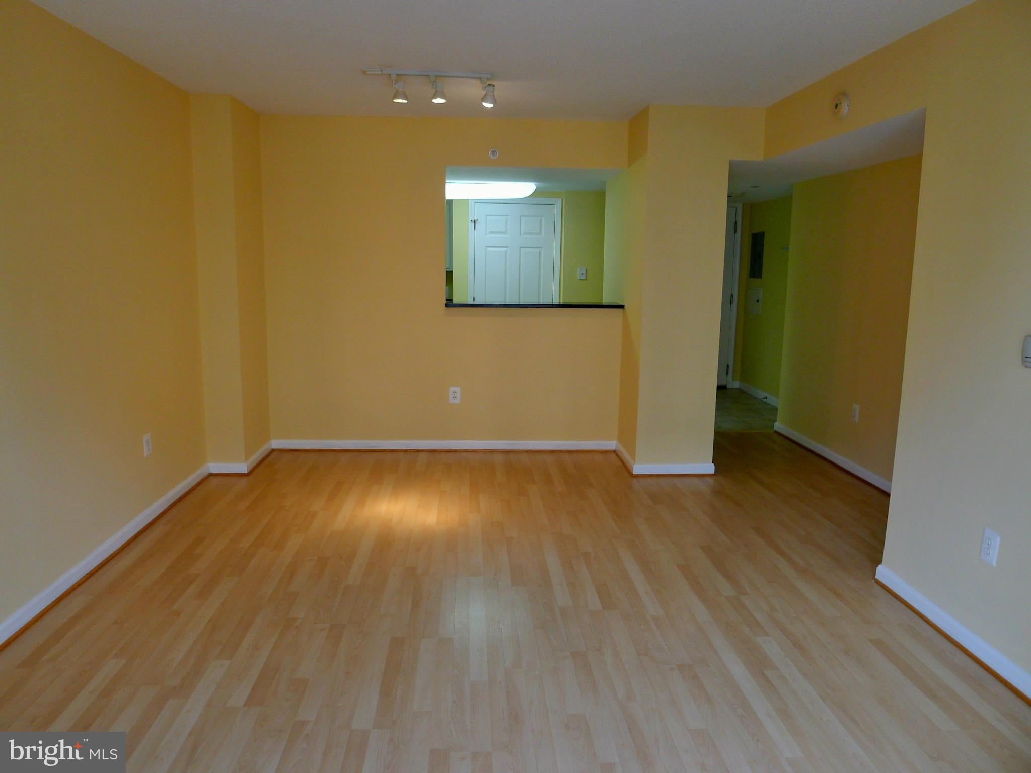 GALLERY AT WHITE FLINT - Residential Lease