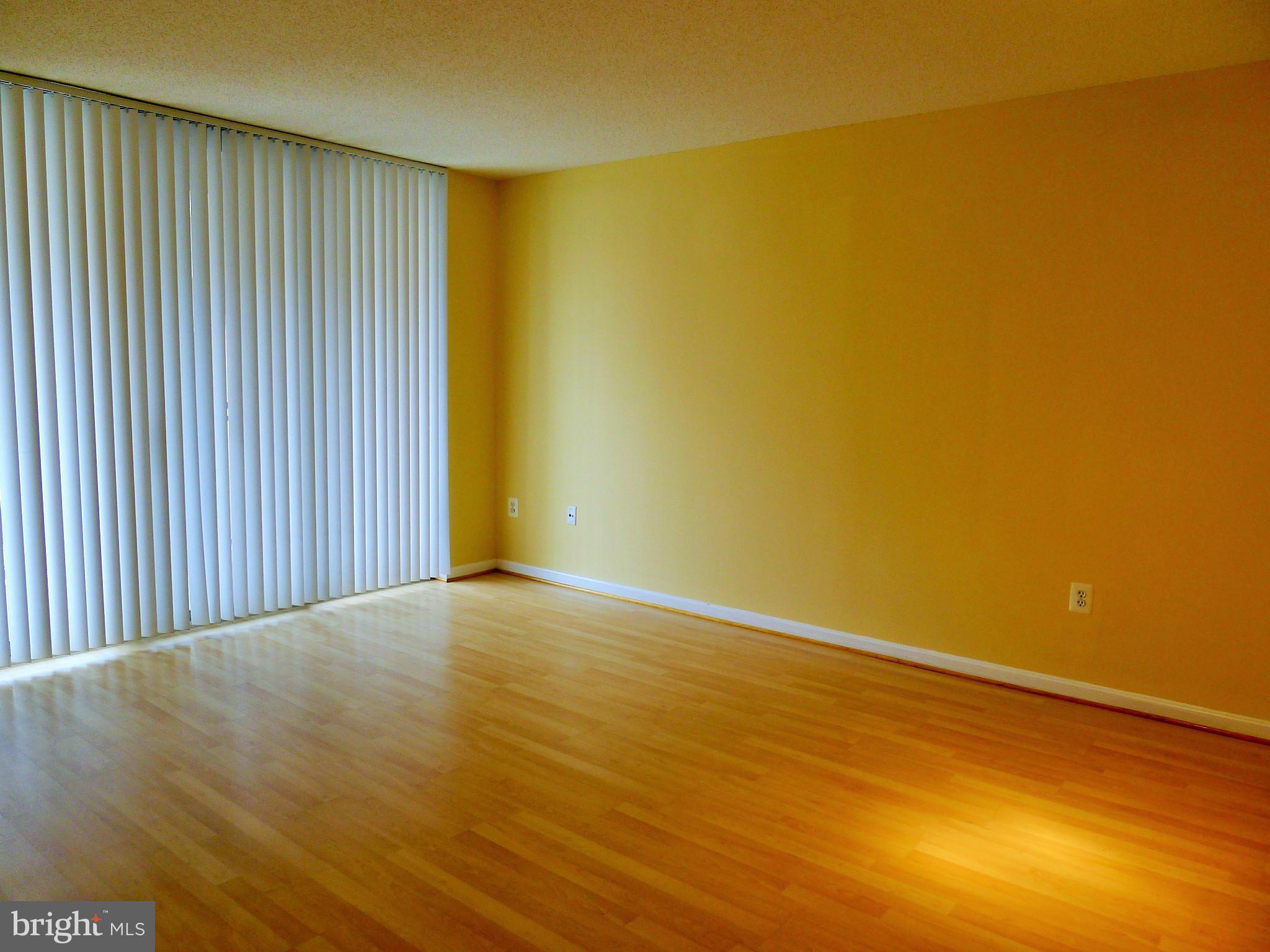 GALLERY AT WHITE FLINT - Residential Lease