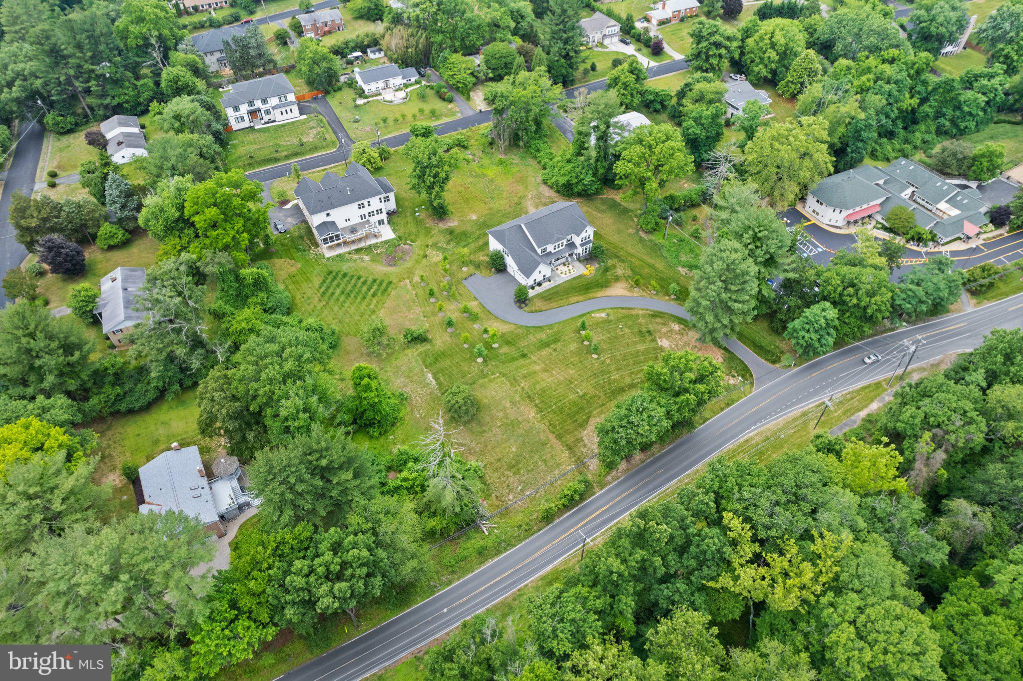 FORESTVILLE - Residential