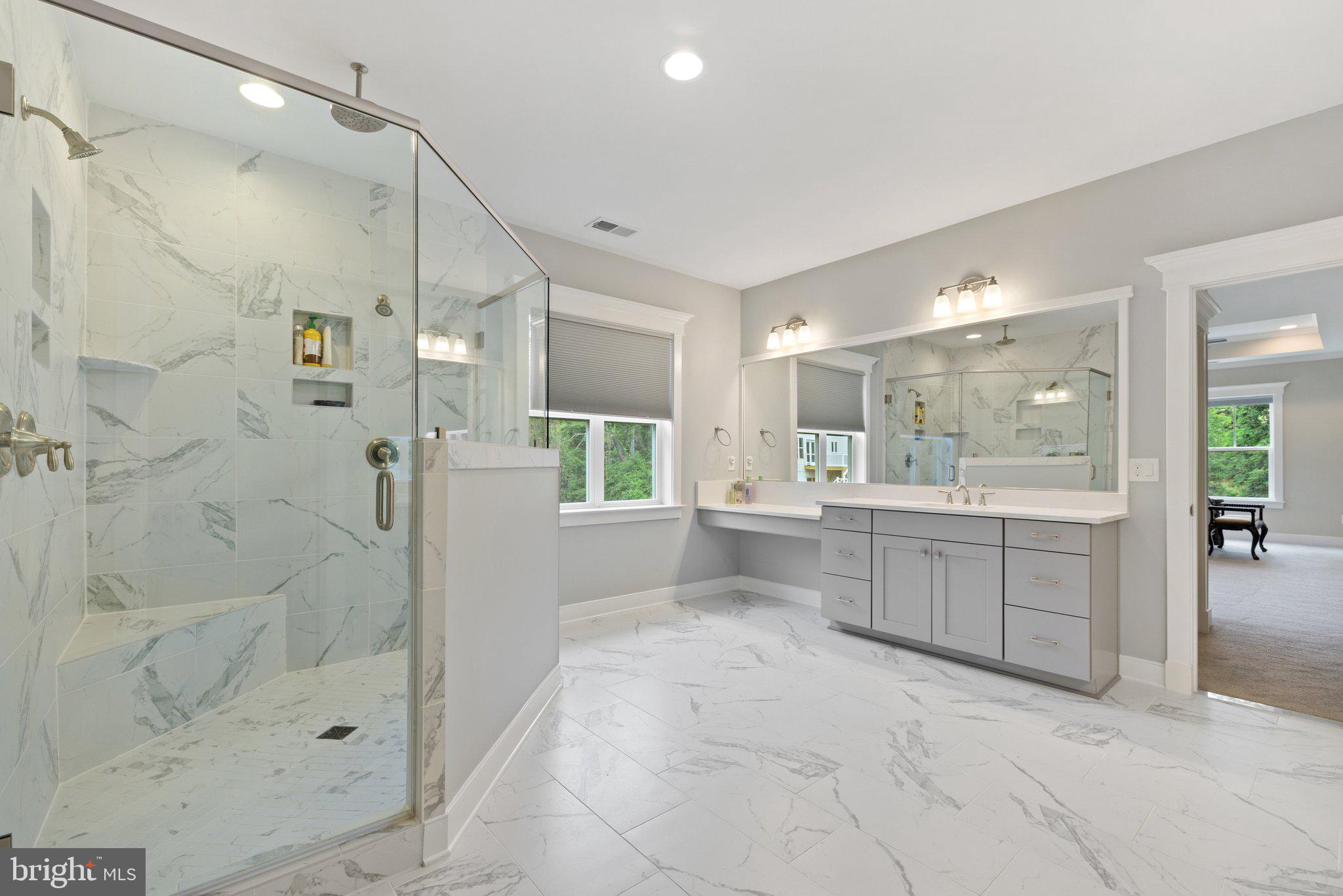 FORESTVILLE - Residential