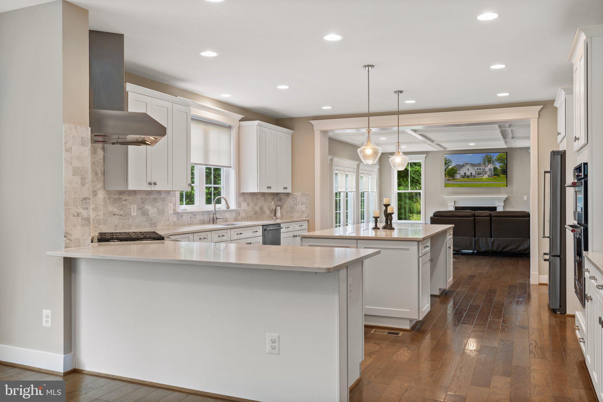 FORESTVILLE - Residential