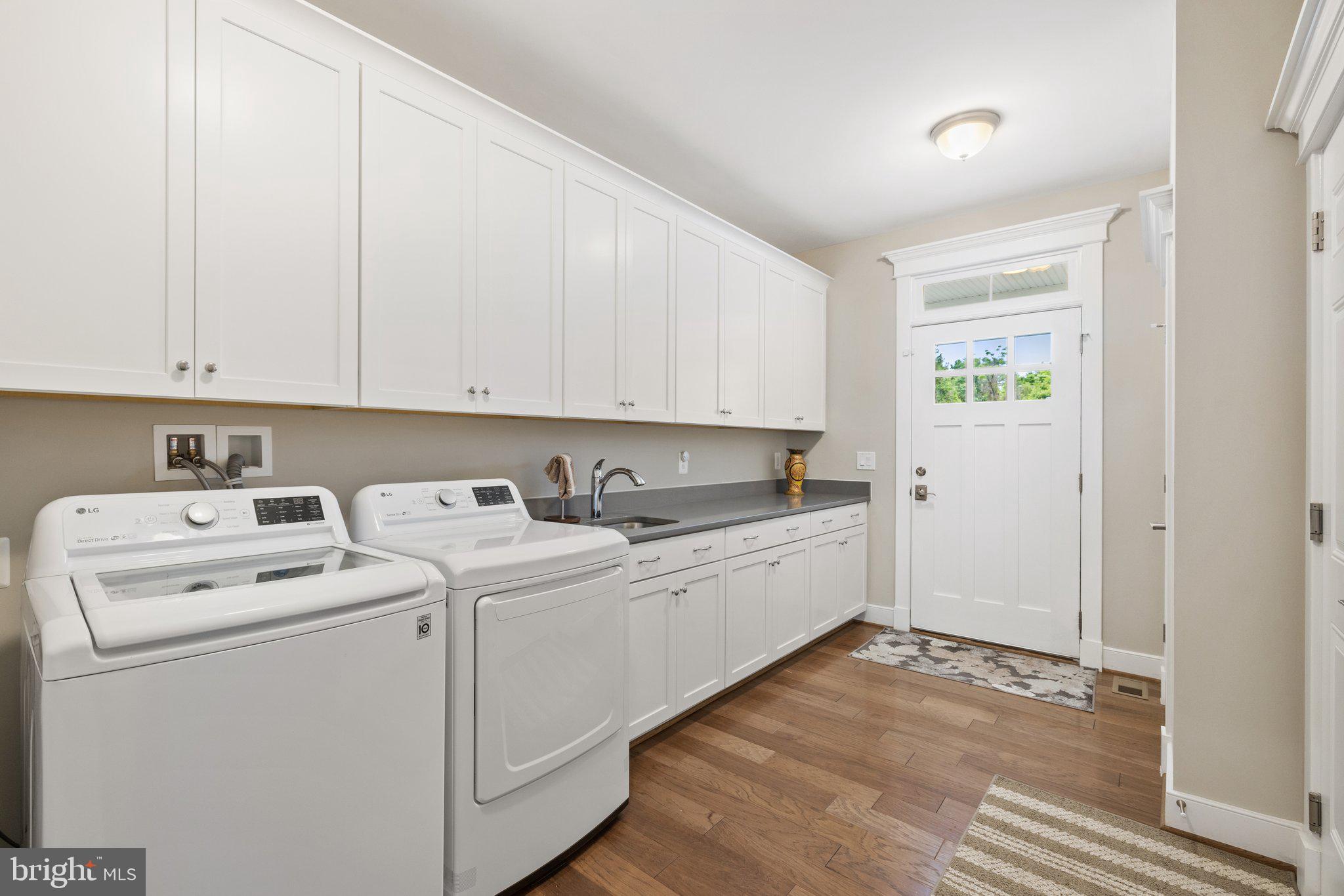 FORESTVILLE - Residential