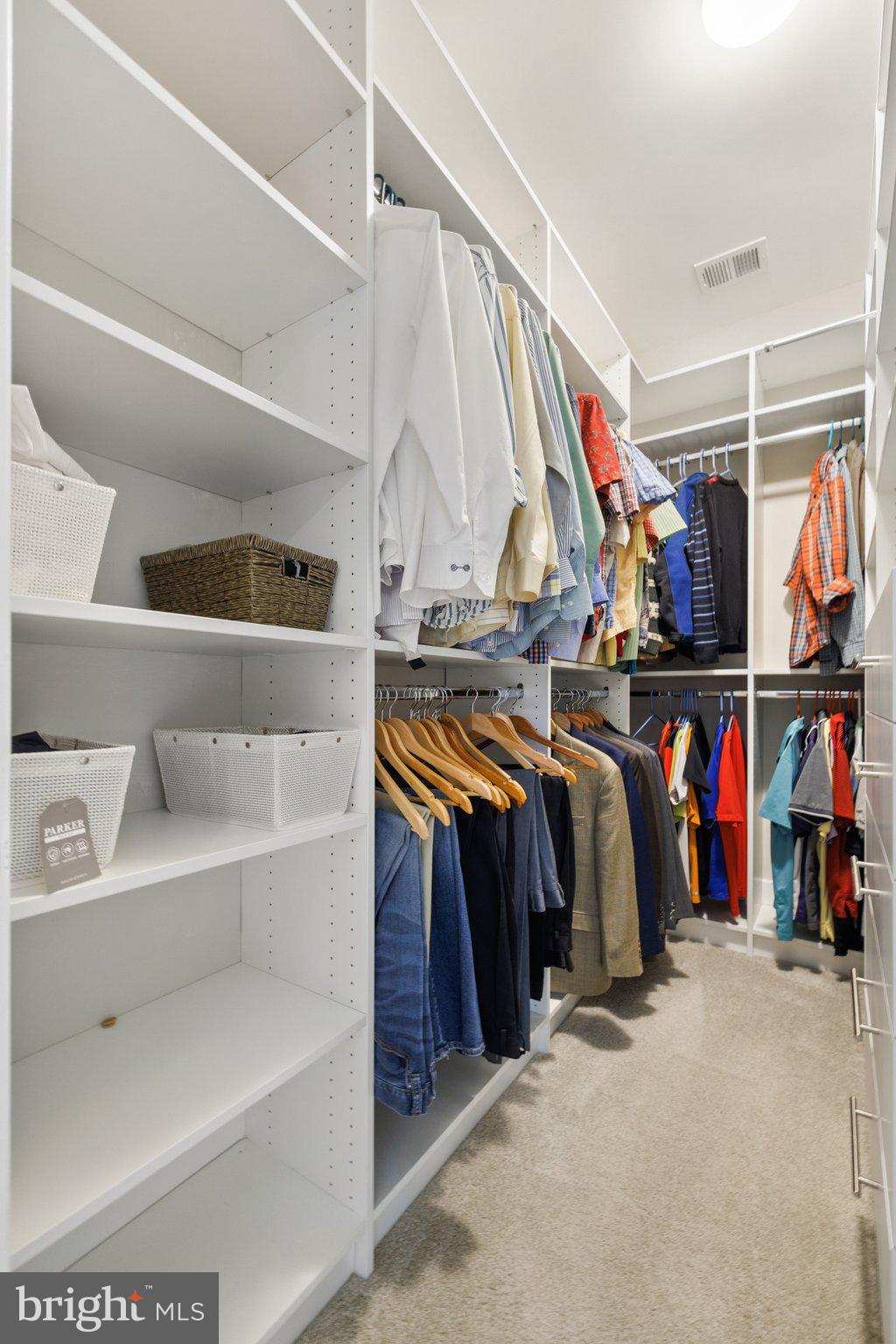 FORESTVILLE - Residential