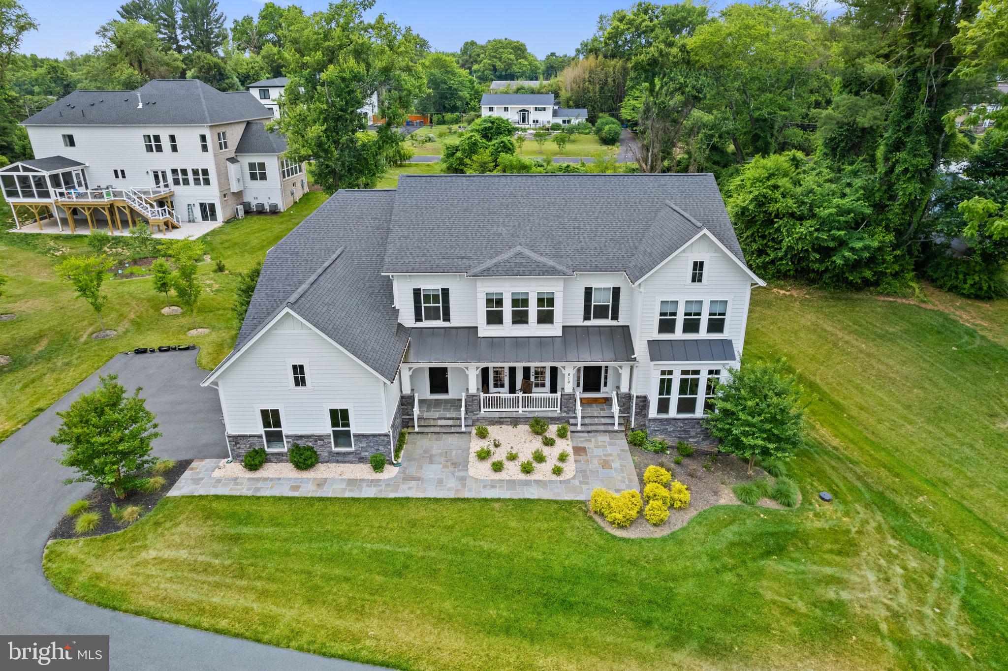 FORESTVILLE - Residential