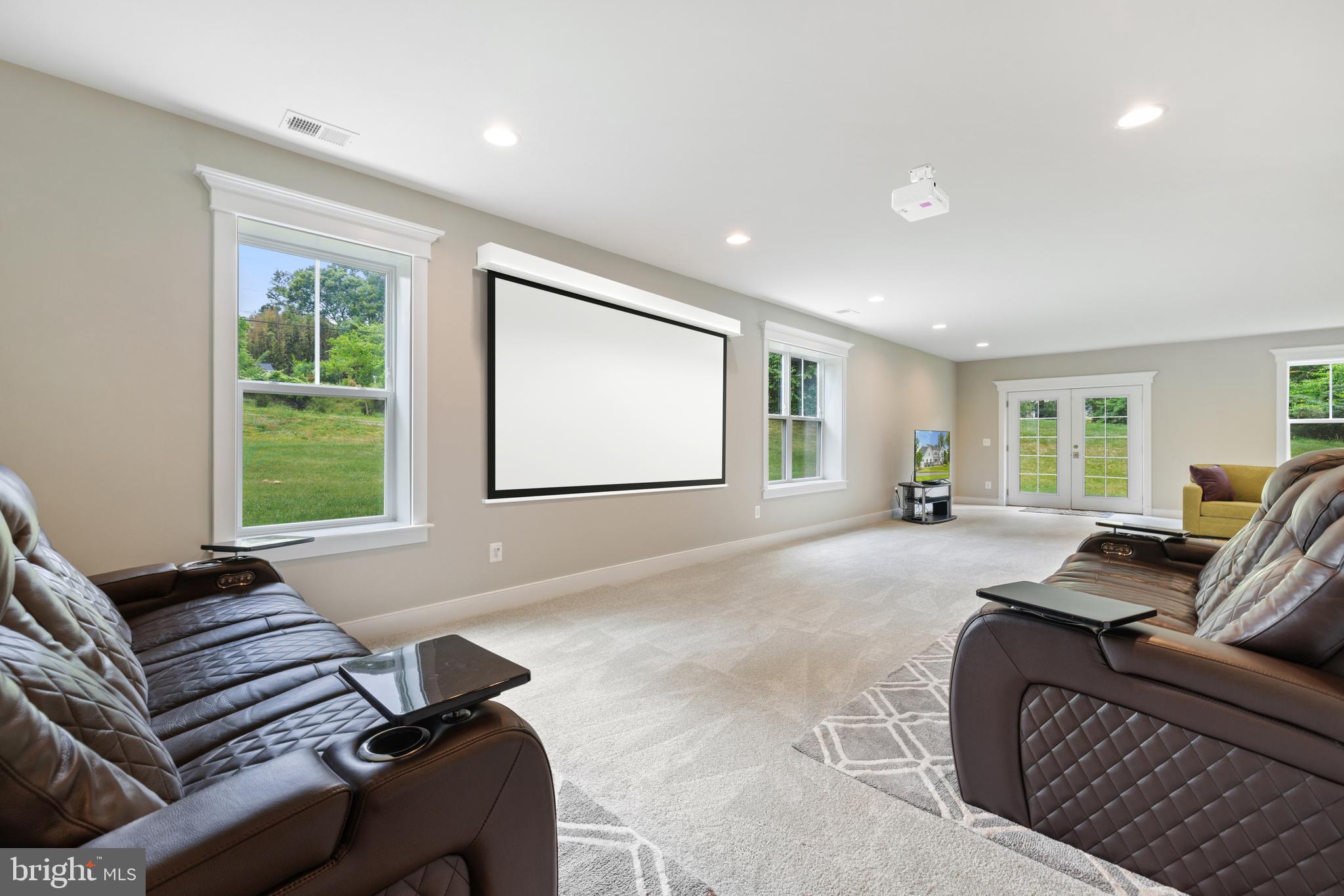 FORESTVILLE - Residential