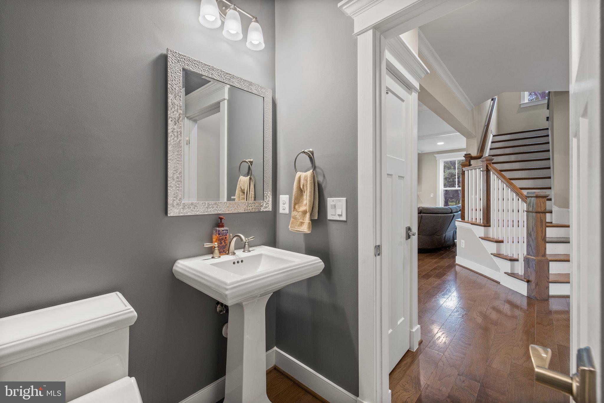 FORESTVILLE - Residential