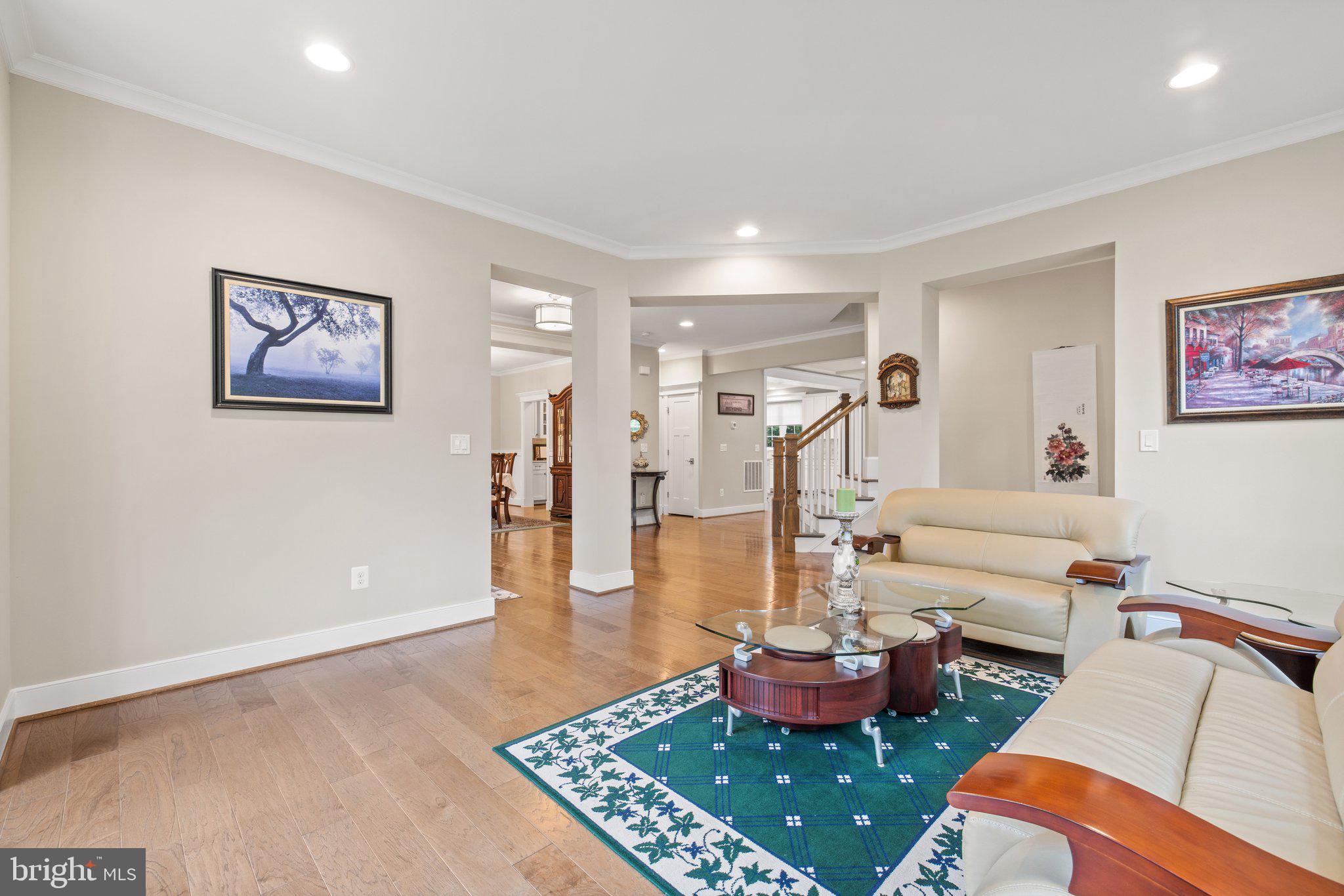 FORESTVILLE - Residential