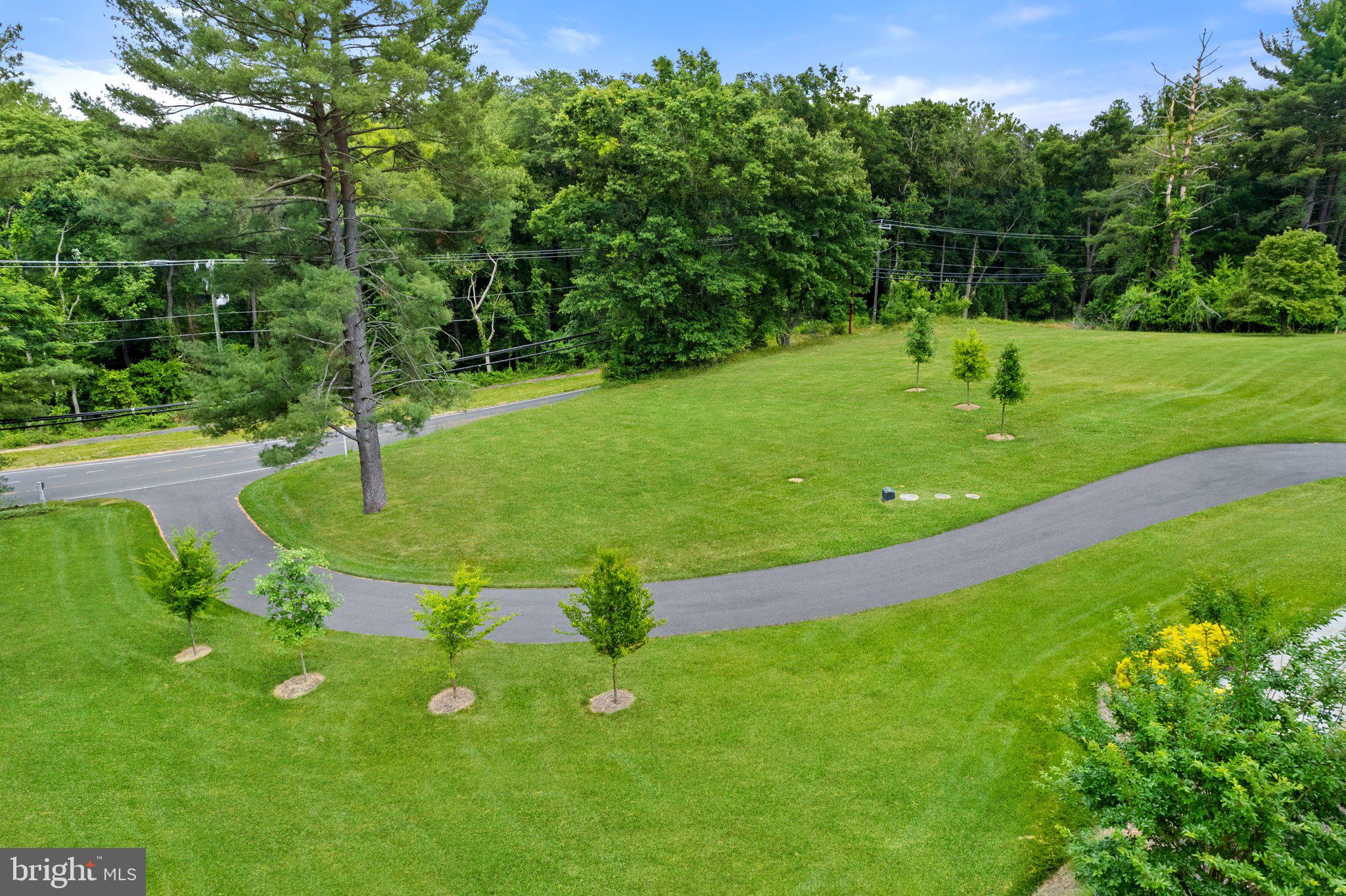 FORESTVILLE - Residential