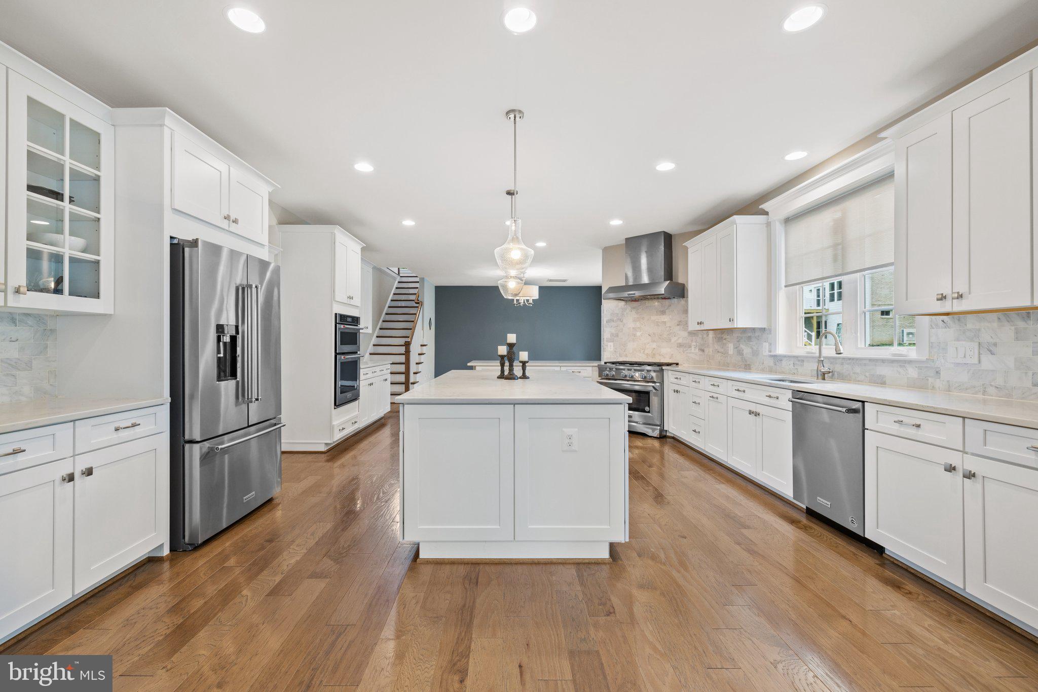 FORESTVILLE - Residential