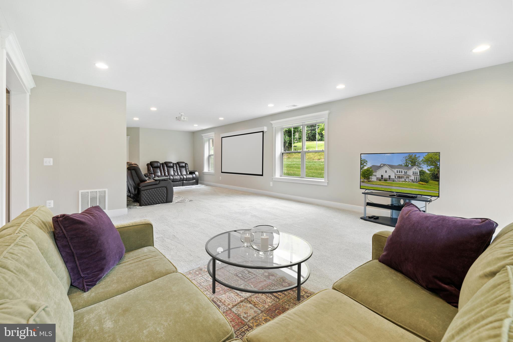 FORESTVILLE - Residential