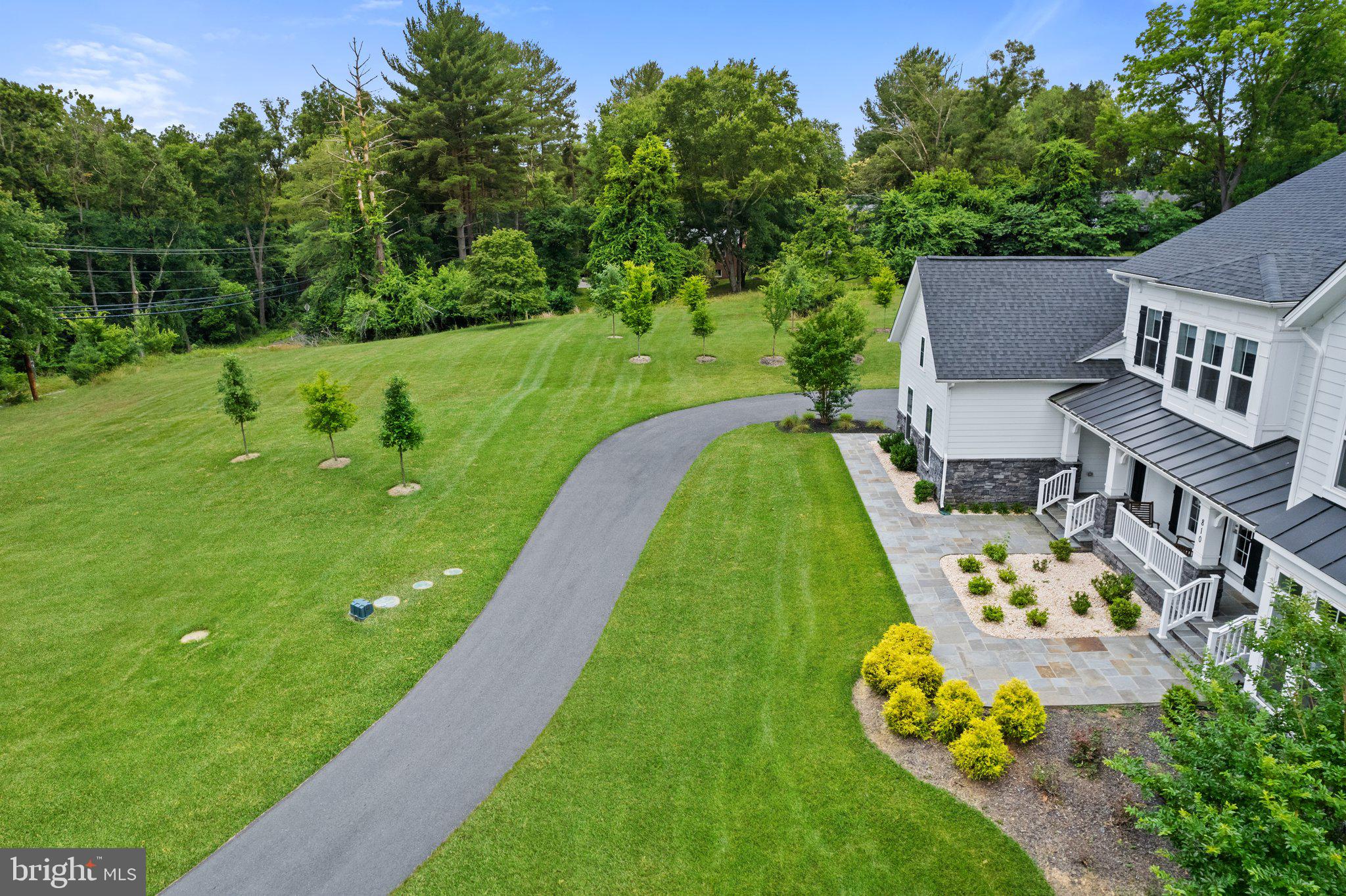 FORESTVILLE - Residential