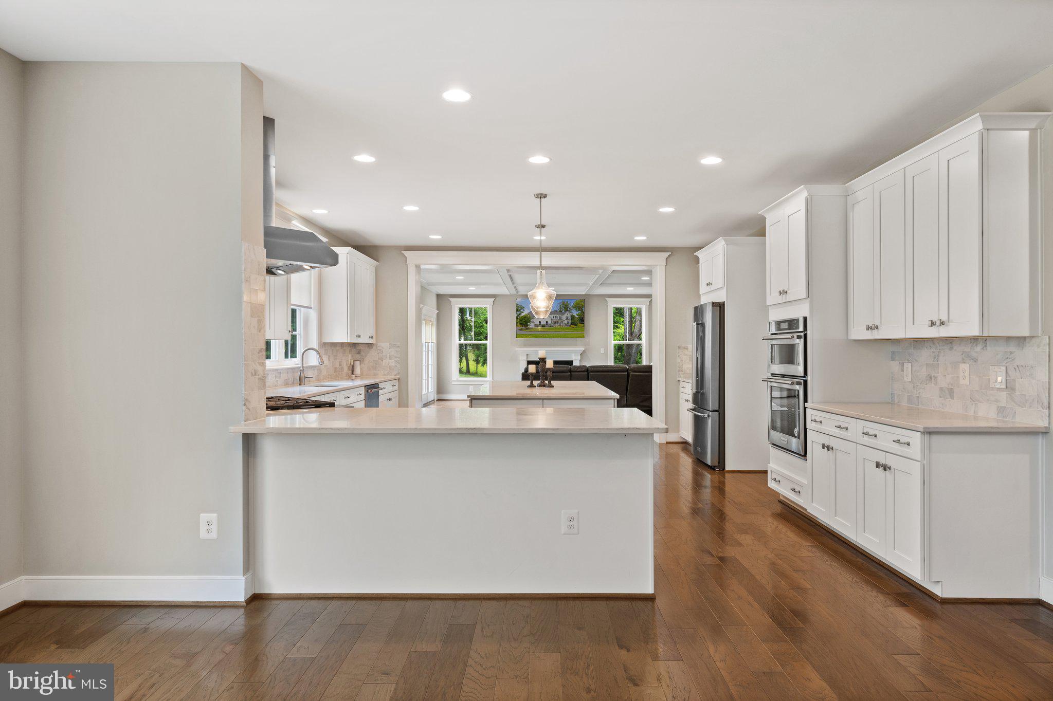 FORESTVILLE - Residential