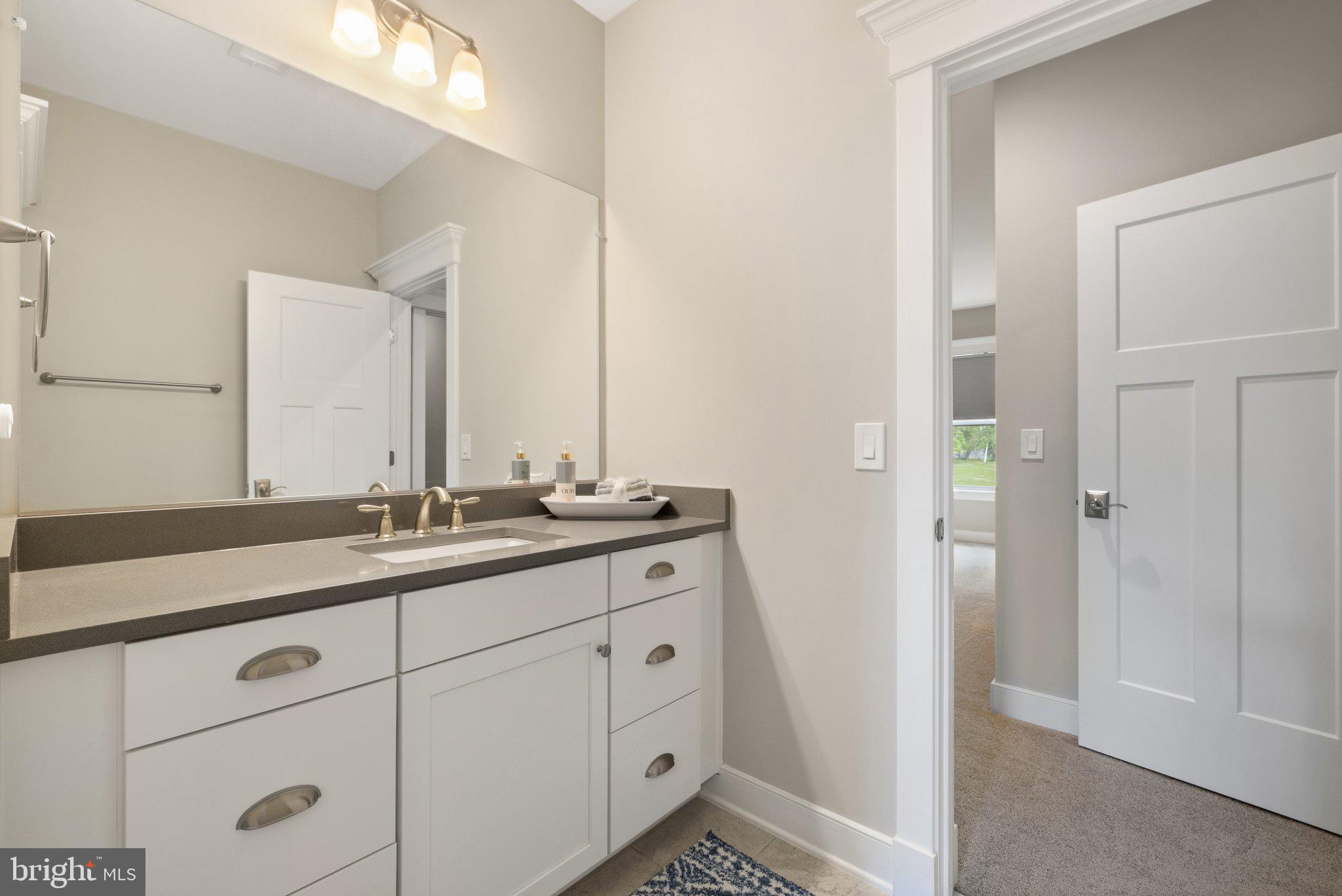 FORESTVILLE - Residential