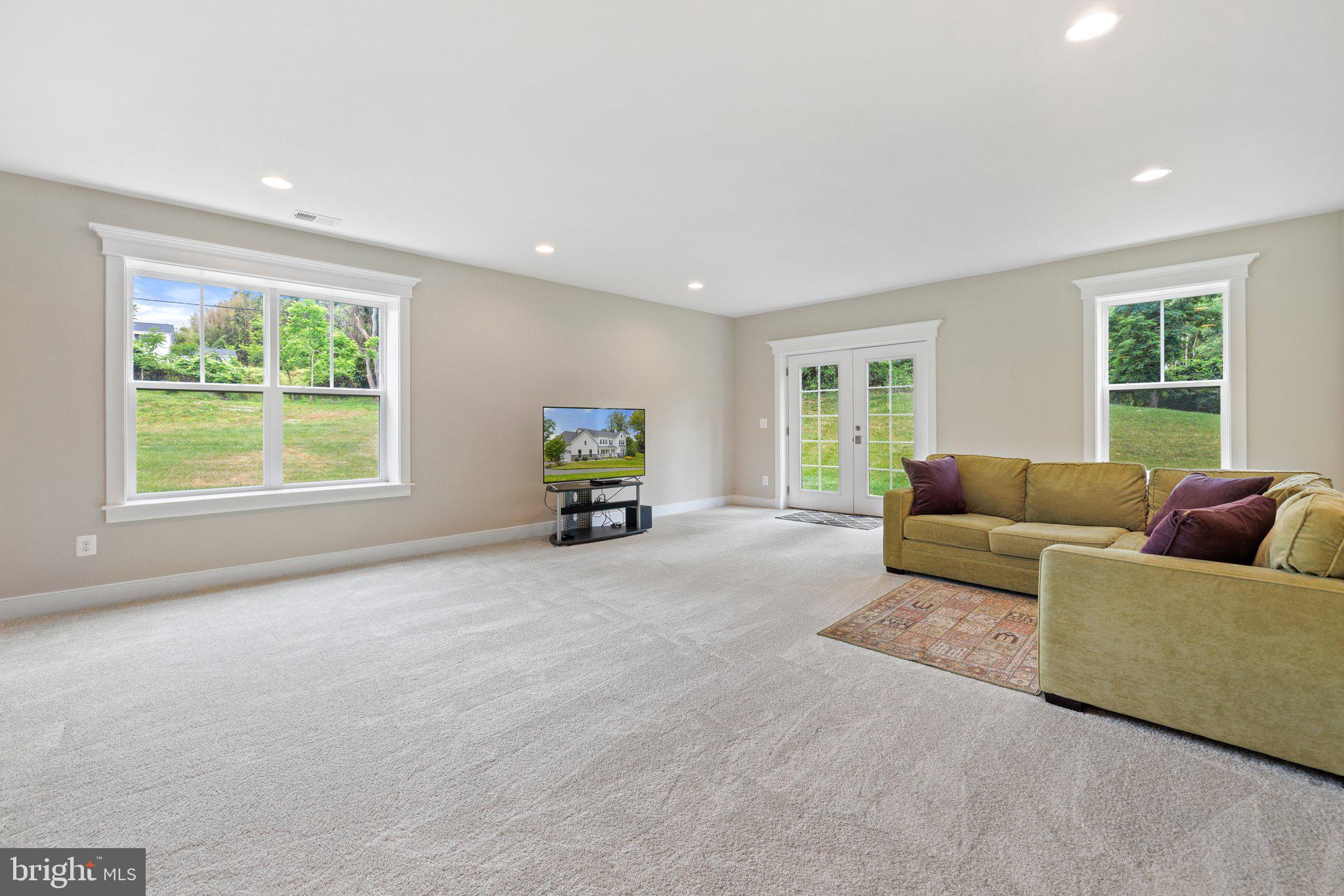 FORESTVILLE - Residential