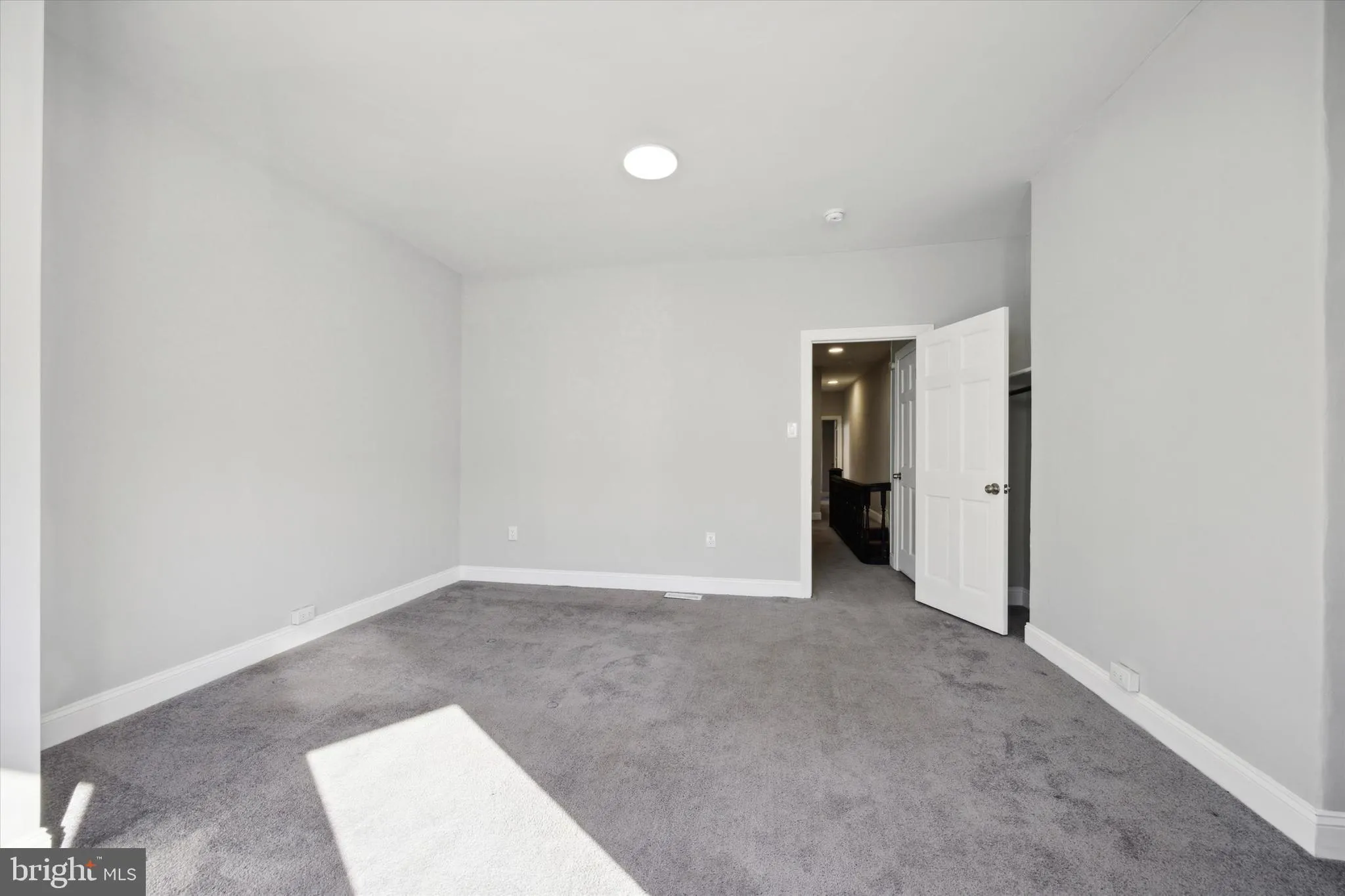 Philadelphia, Pennsylvania 19143, United States, 4 Bedrooms Bedrooms, ,2 BathroomsBathrooms,Residential,Contingent,36179