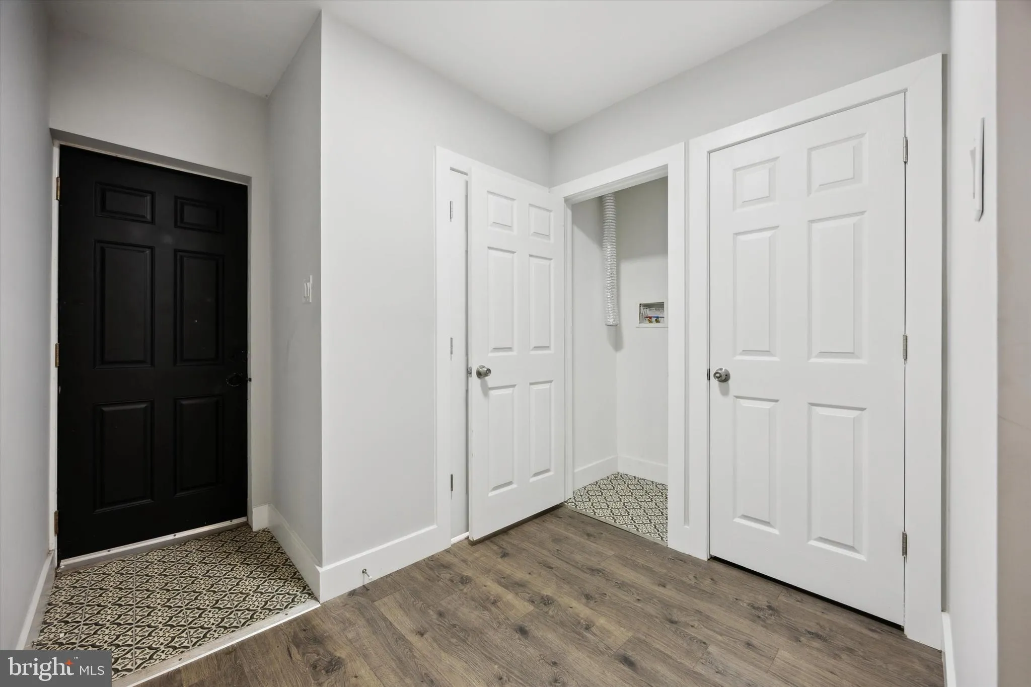 Philadelphia, Pennsylvania 19143, United States, 4 Bedrooms Bedrooms, ,2 BathroomsBathrooms,Residential,Contingent,36179