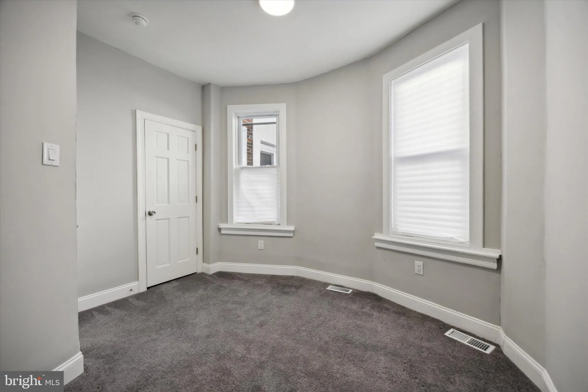 Philadelphia, Pennsylvania 19143, United States, 4 Bedrooms Bedrooms, ,2 BathroomsBathrooms,Residential,Contingent,36179