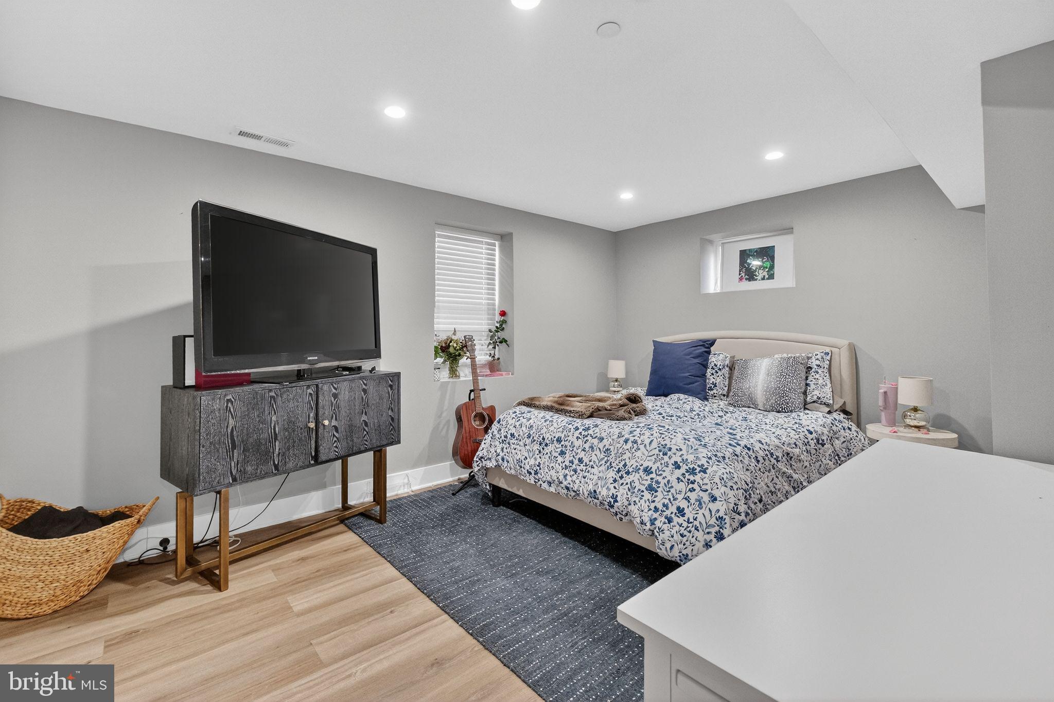PINEHURST VILLAGE - Residential