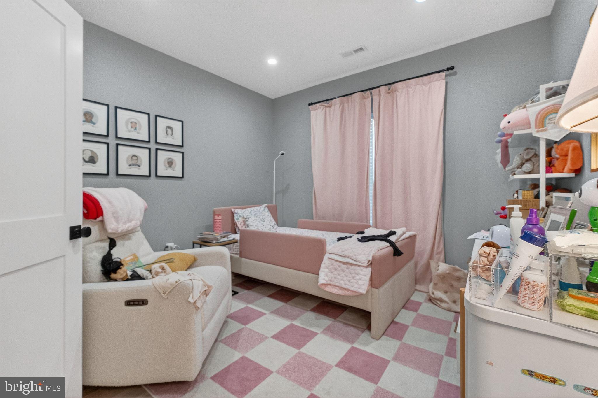 PINEHURST VILLAGE - Residential