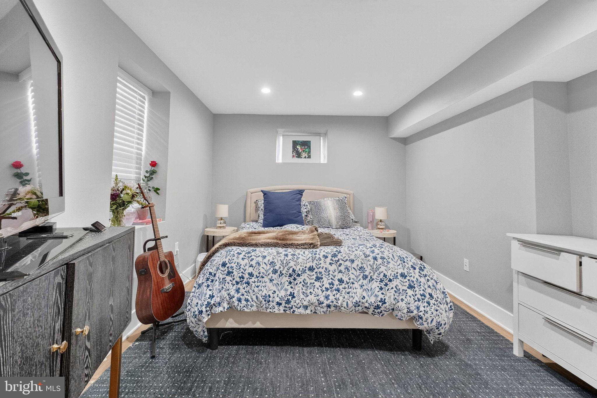 PINEHURST VILLAGE - Residential