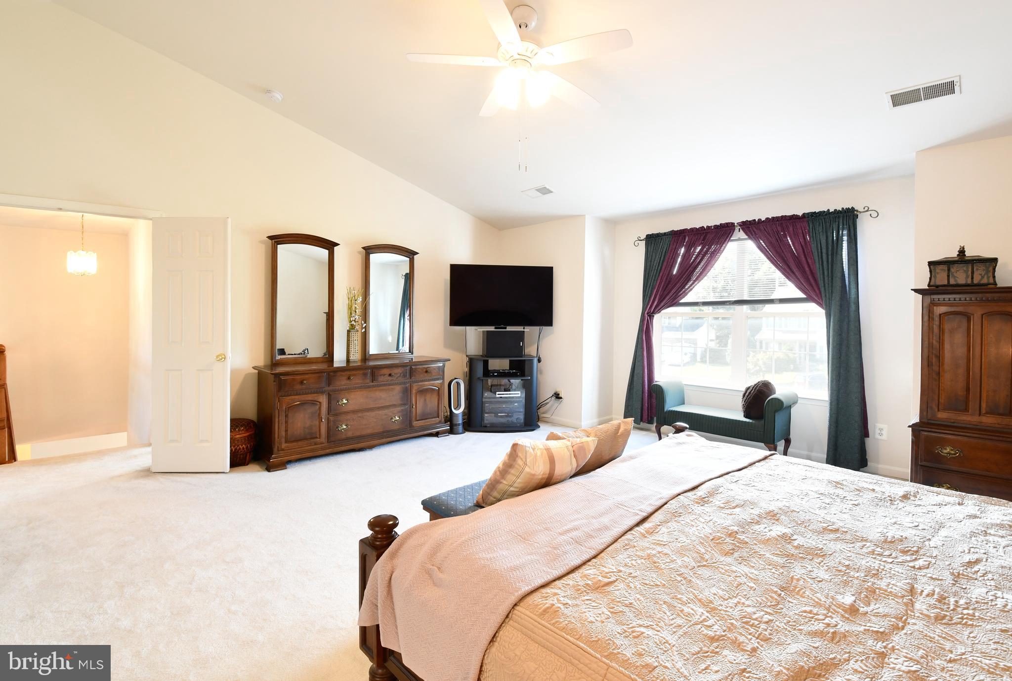 SHEFFIELD MANOR - Residential Lease