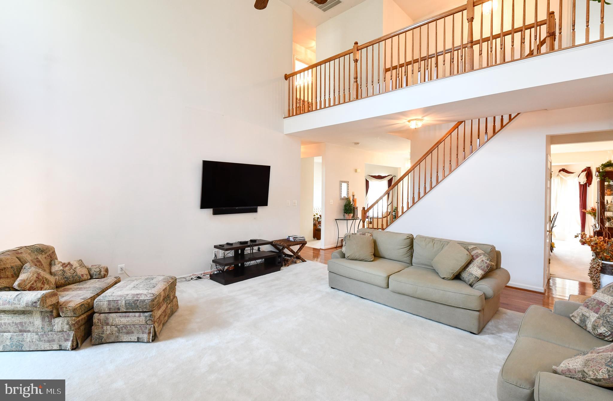 SHEFFIELD MANOR - Residential Lease